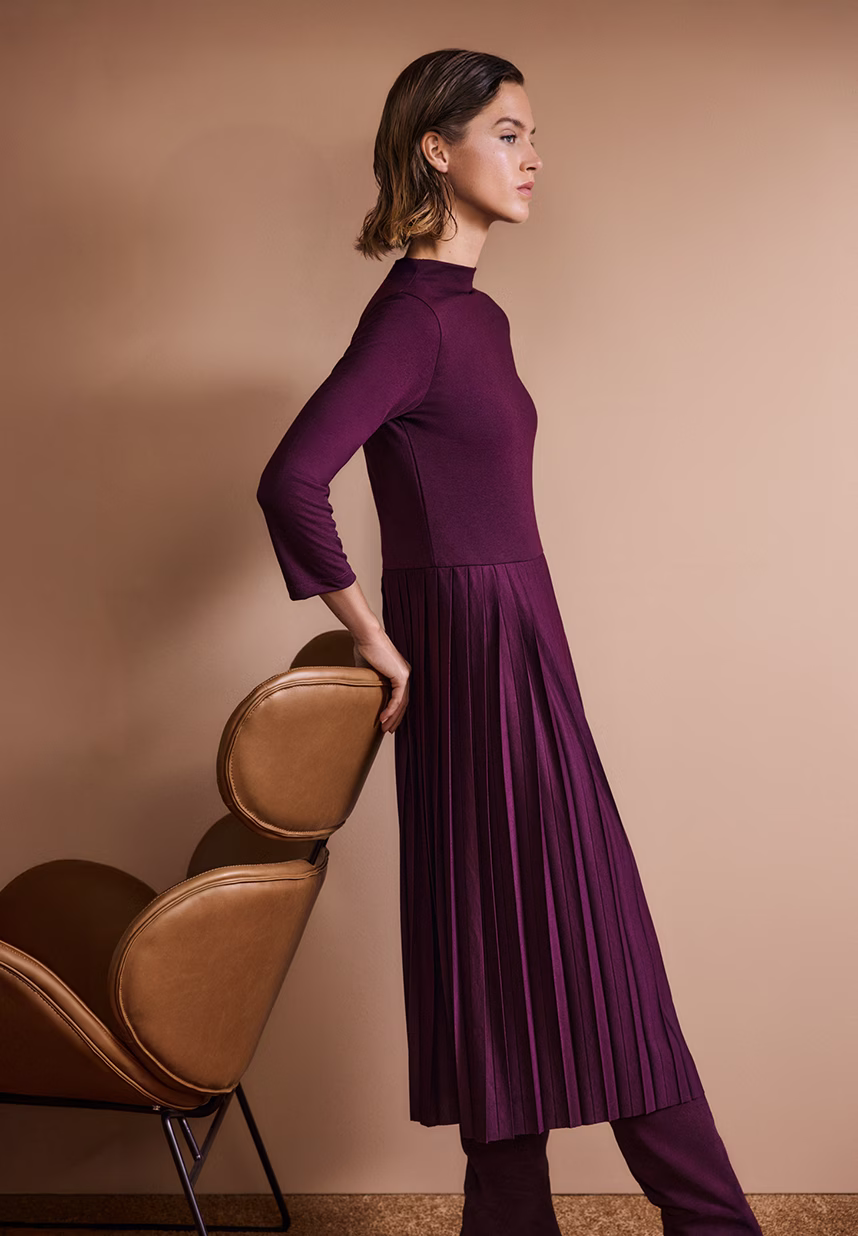 Lila Kleid