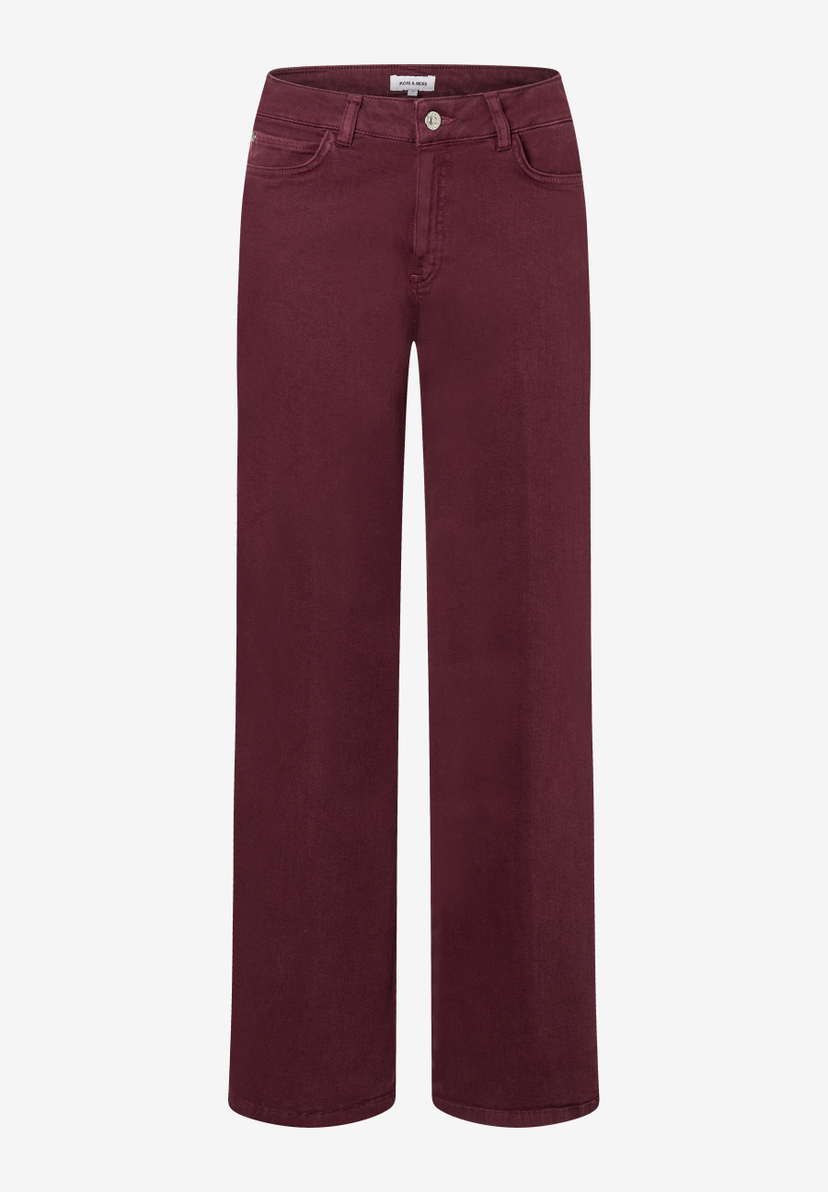 Eine bordeauxrote Denim-Hose von MORE & MORE mit weitem Bein. Eine bordeauxrote Denim-Hose von MORE & MORE mit weitem Bein.