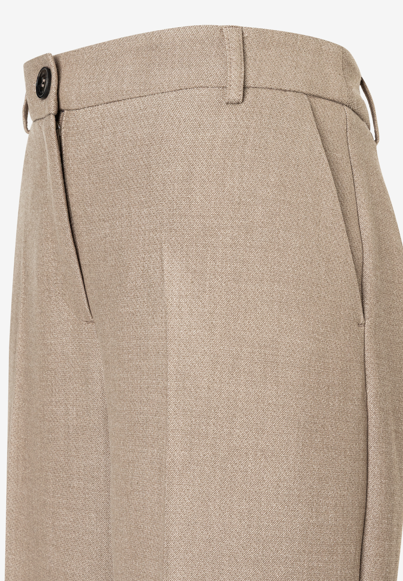 Nahaufnahme einer MORE & MORE Hose, Webware, mit angenehmem Tragekomfort. Nahaufnahme einer MORE & MORE Hose, Webware, mit angenehmem Tragekomfort.