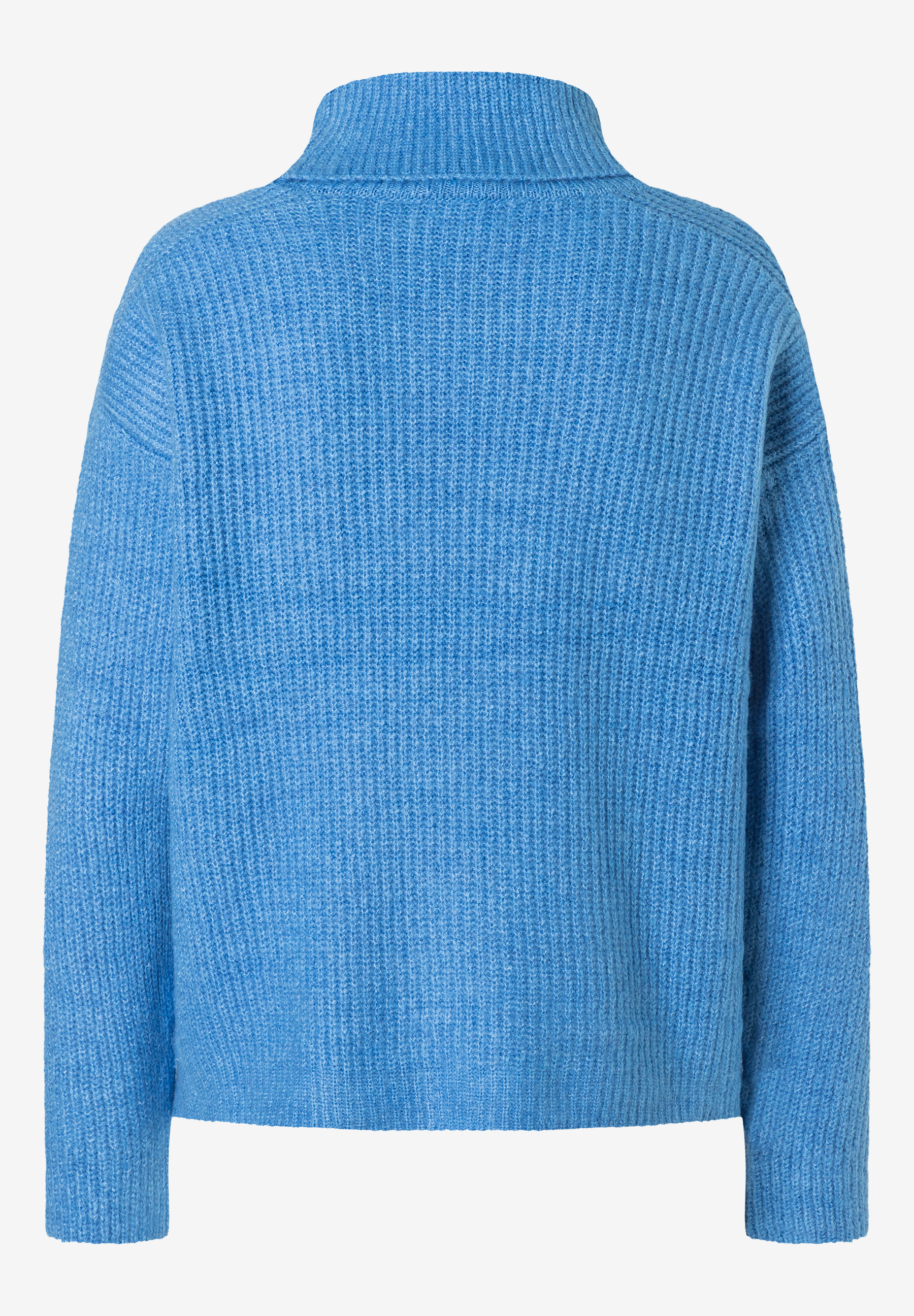 Ein hellblauer Rippstrick-Rollkragenpullover von MORE & MORE, der warm und angenehm ist. Ein hellblauer Rippstrick-Rollkragenpullover von MORE & MORE, der warm und angenehm ist.