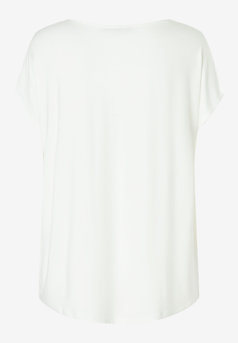 Ein weißes Shirt von MORE & MORE, vorne glatt und mit kurzen Ärmeln. Ein weißes Shirt von MORE & MORE, vorne glatt und mit kurzen Ärmeln.