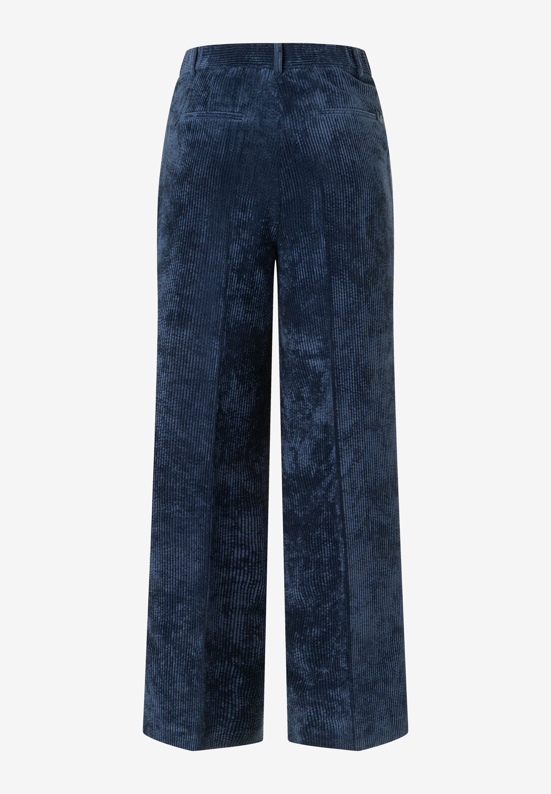MORE & MORE Jeans aus elastischem, dunkelblauem Cord. Sie hat einen weichen Griff und bietet angenehmen Tragekomfort. MORE & MORE Jeans aus elastischem, dunkelblauem Cord. Sie hat einen weichen Griff und bietet angenehmen Tragekomfort.