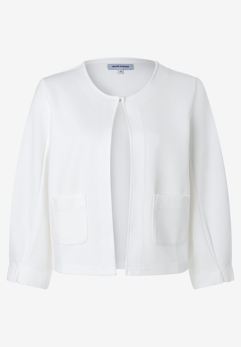 MORE & MORE Jersey-Cardigan in Weiß, offen geschnitten, mit Rundhalsausschnitt und zwei aufgesetzten Taschen. MORE & MORE Jersey-Cardigan in Weiß, offen geschnitten, mit Rundhalsausschnitt und zwei aufgesetzten Taschen.