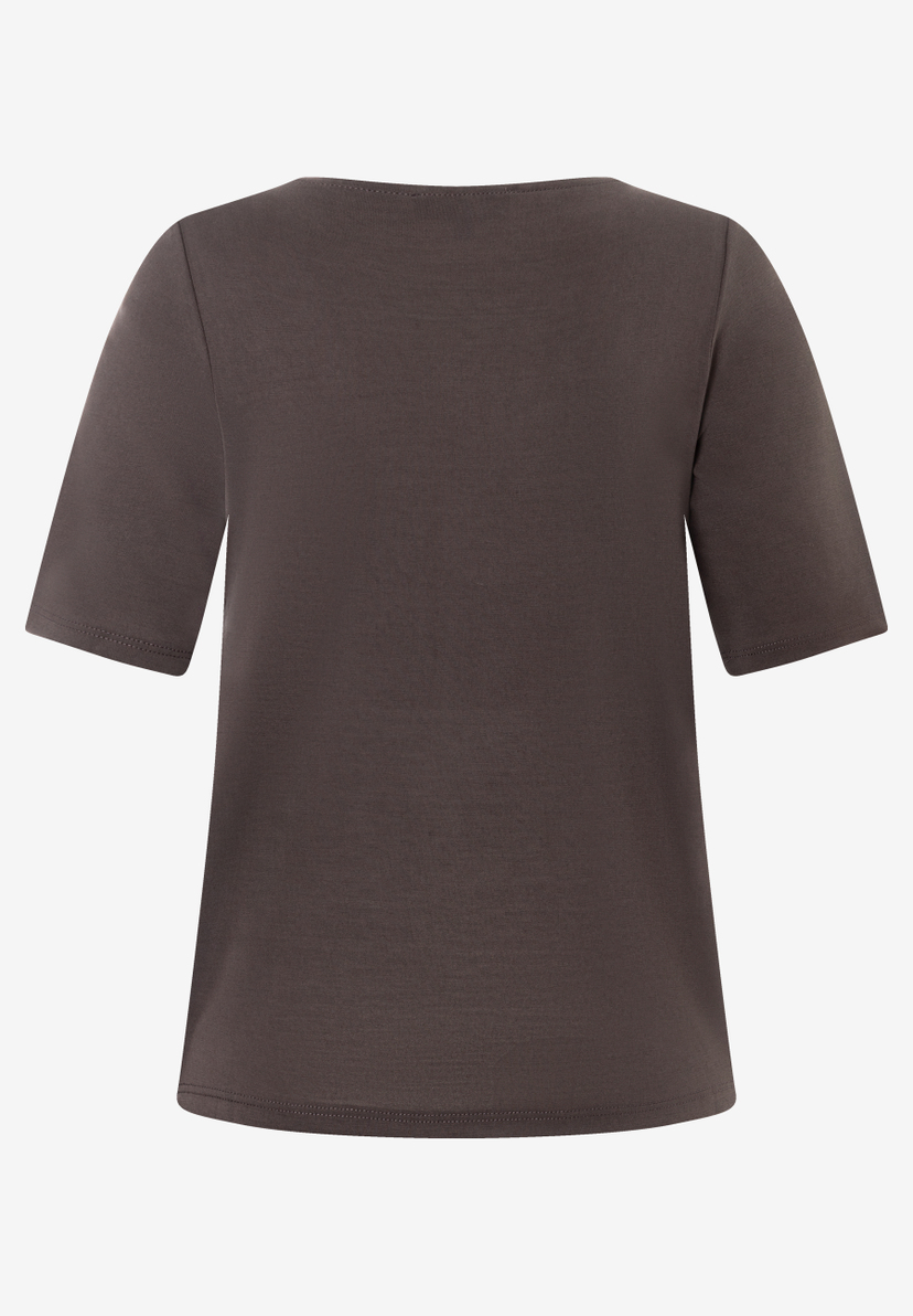 MORE & MORE T-Shirt aus softem Jersey in Dunkelbraun mit halblangen Ärmeln und U-Boot-Ausschnitt, Rückansicht. MORE & MORE T-Shirt aus softem Jersey in Dunkelbraun mit halblangen Ärmeln und U-Boot-Ausschnitt, Rückansicht.