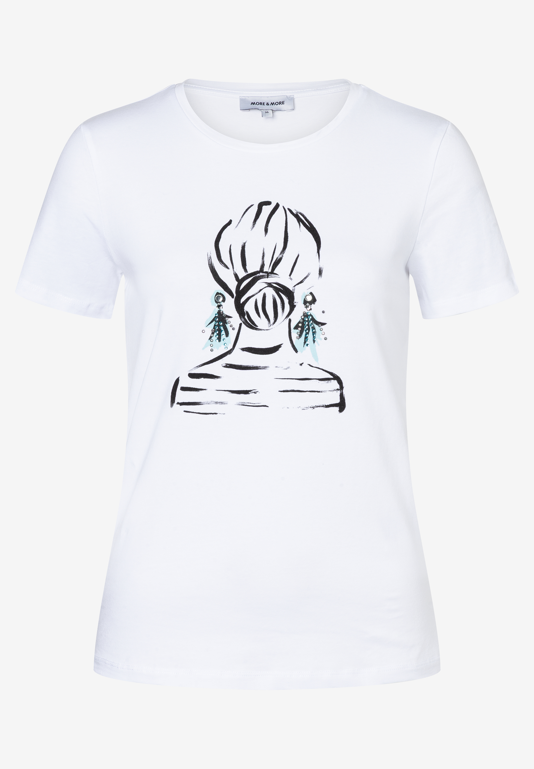Ein weißes MORE & MORE T-Shirt mit einer abstrakten Zeichnung von Haaren und Ohrringen. Ein weißes MORE & MORE T-Shirt mit einer abstrakten Zeichnung von Haaren und Ohrringen.