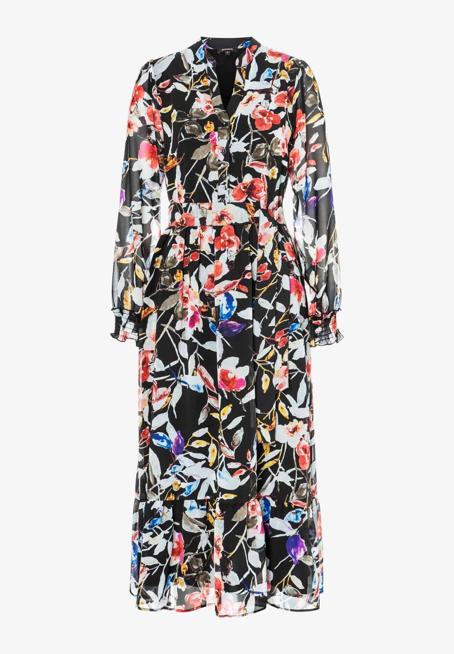 Ein MORE & MORE Oberteil mit floralem Chiffon-Muster auf schwarzem Grund. Das Kleid ist langärmlig und reicht bis zum Boden. Ein MORE & MORE Oberteil mit floralem Chiffon-Muster auf schwarzem Grund. Das Kleid ist langärmlig und reicht bis zum Boden.