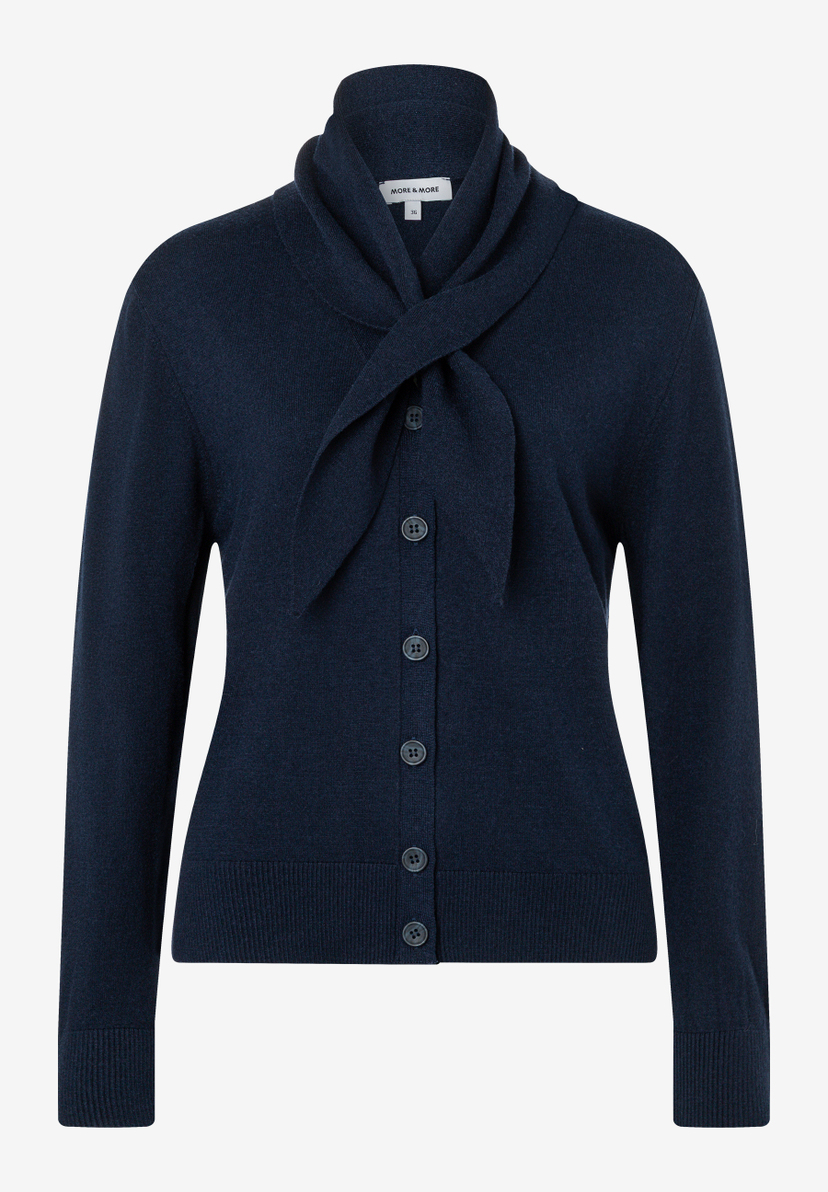 MORE & MORE Pullover & Strickware: Dunkelblaue Strickjacke mit durchgehender Knopfleiste und Schalkragen, gebunden zu einem Knoten. MORE & MORE Pullover & Strickware: Dunkelblaue Strickjacke mit durchgehender Knopfleiste und Schalkragen, gebunden zu einem Knoten.