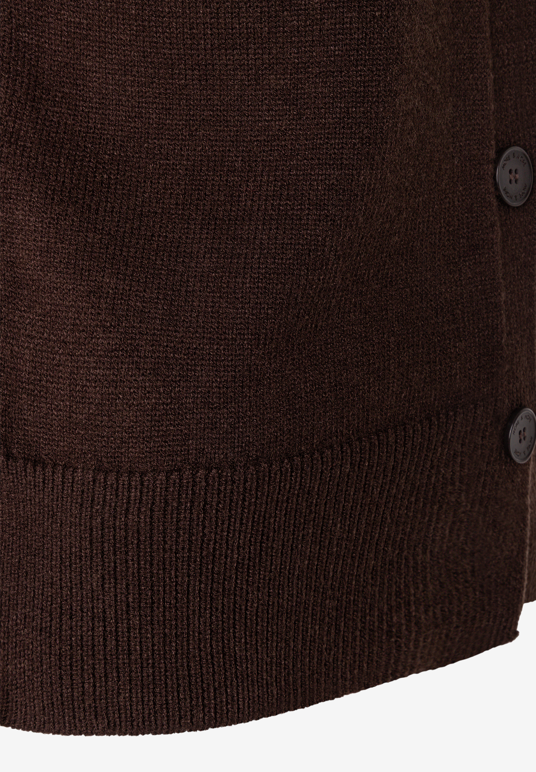 MORE & MORE Pullover/Strickware aus dunkelbraunem Strick mit geripptem Saum und Knopfleiste.