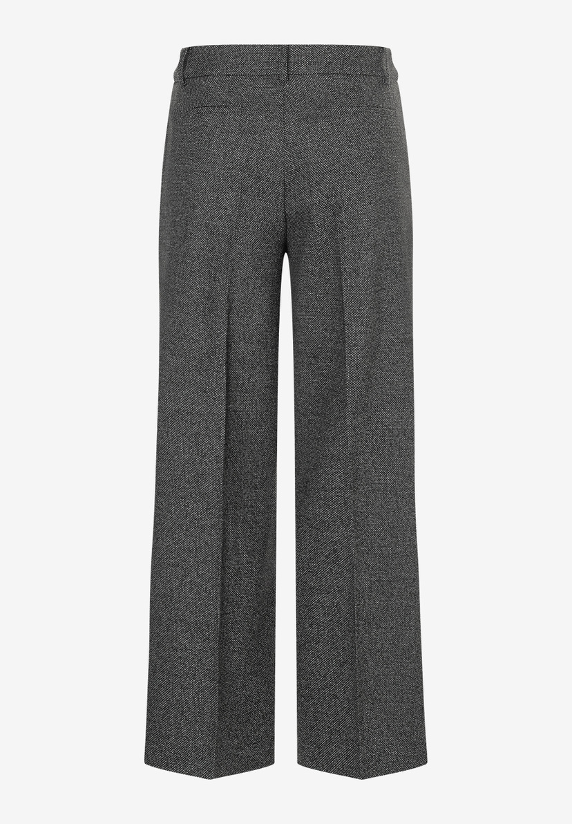 Eine graue MORE & MORE Hose mit weitem Bein auf hellem Grund. Eine graue MORE & MORE Hose mit weitem Bein auf hellem Grund.