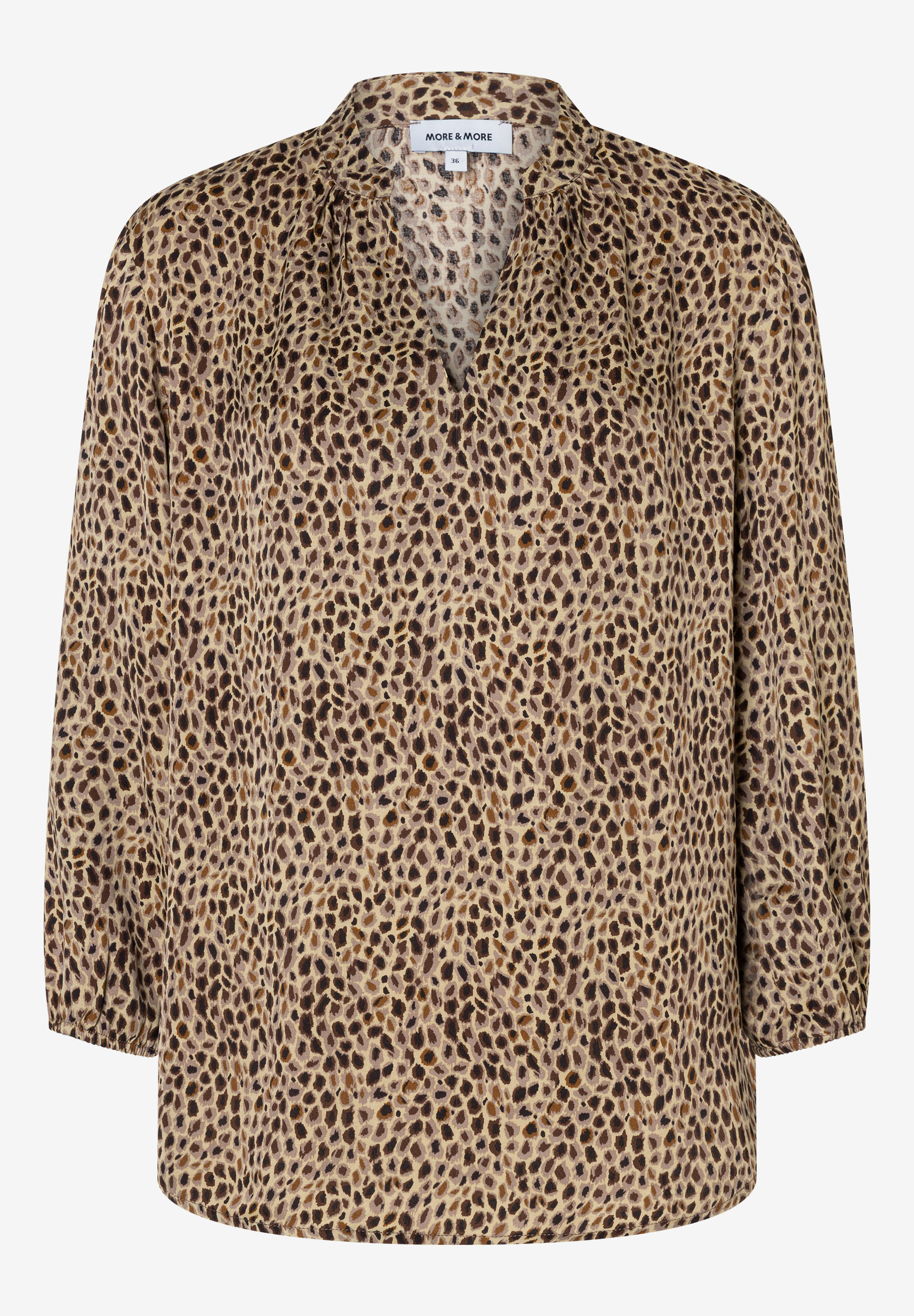 MORE & MORE Bluse: Braunes Oberteil mit Animal-Print, V-Ausschnitt, 3/4-Ärmeln, lockerer Passform. Eleganter Casual-Look. MORE & MORE Bluse: Braunes Oberteil mit Animal-Print, V-Ausschnitt, 3/4-Ärmeln, lockerer Passform. Eleganter Casual-Look.