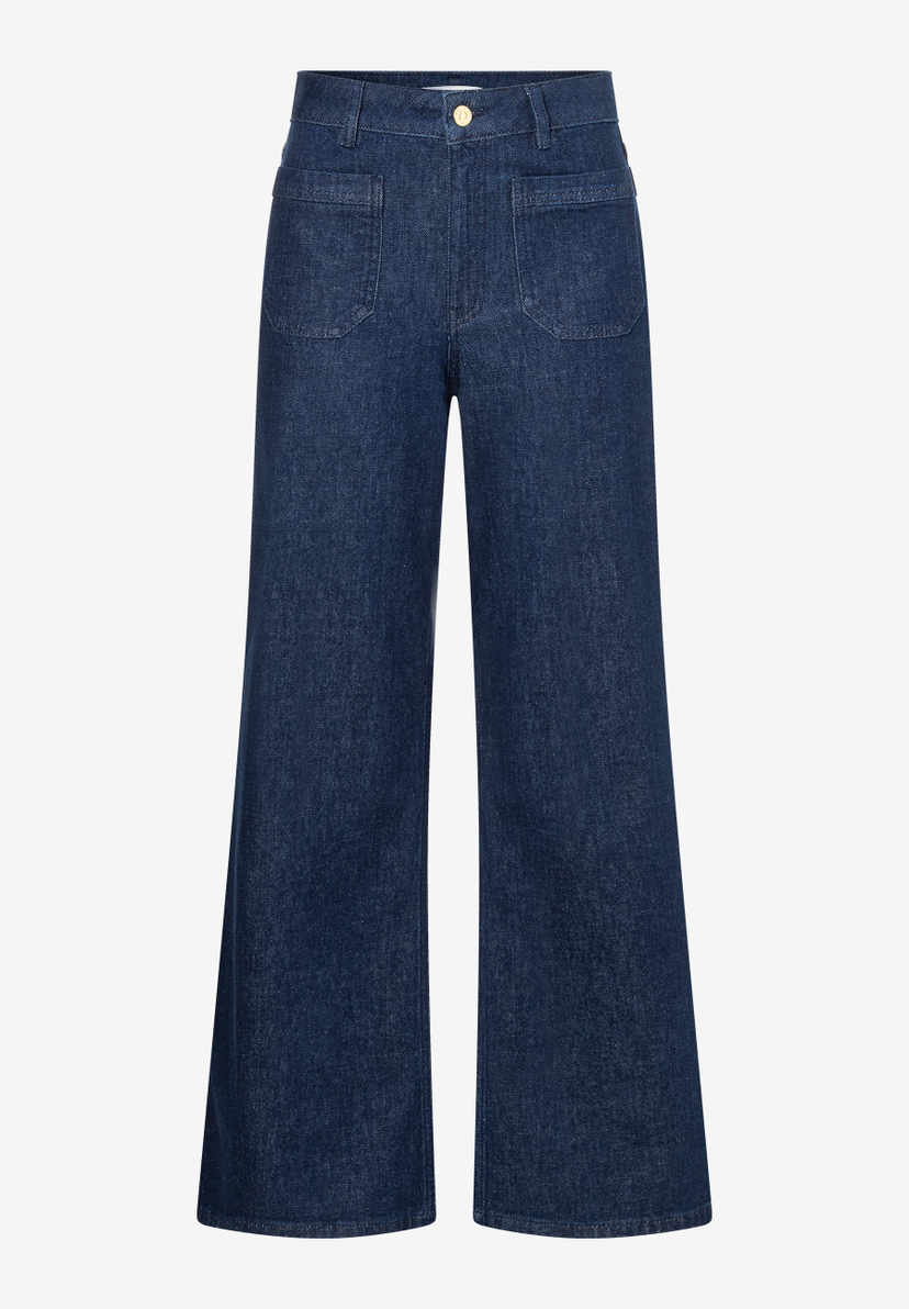 Eine MORE & MORE Jeans im angesagten Marlene-Stil auf hellem Grund. Eine MORE & MORE Jeans im angesagten Marlene-Stil auf hellem Grund.