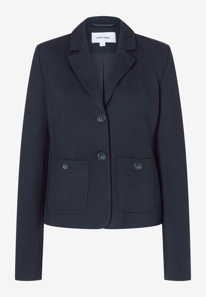 MORE & MORE Kurzblazer aus Jersey in Dunkelblau, mit Knöpfen und zwei aufgesetzten Taschen vorne. MORE & MORE Kurzblazer aus Jersey in Dunkelblau, mit Knöpfen und zwei aufgesetzten Taschen vorne.