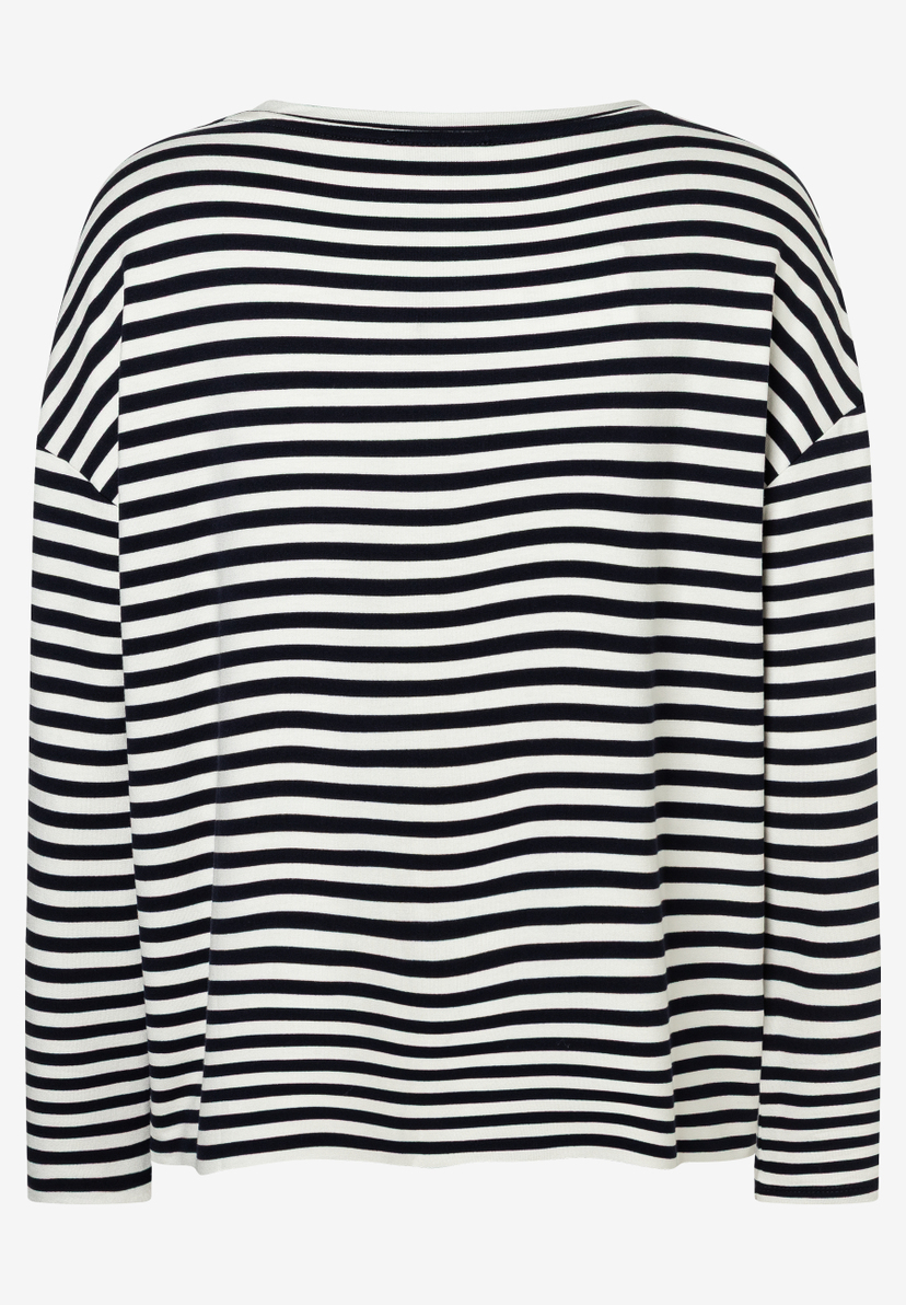 Ein MORE & MORE T-Shirt mit einem schwarz-weißen Streifenmuster. Ein MORE & MORE T-Shirt mit einem schwarz-weißen Streifenmuster.