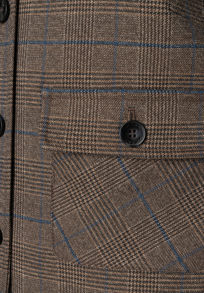 MORE & MORE Blazer: Brauner Blazer mit blauem und braunem Karomuster. Eine schwarze Knöpfe und Brusttasche. MORE & MORE Blazer: Brauner Blazer mit blauem und braunem Karomuster. Eine schwarze Knöpfe und Brusttasche.