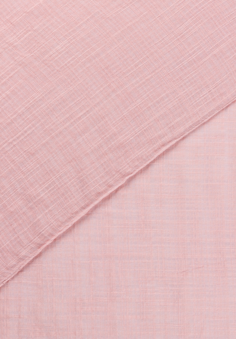 Nahaufnahme des MORE & MORE Accessoires mit feiner, rosa Textur. Nahaufnahme des MORE & MORE Accessoires mit feiner, rosa Textur.