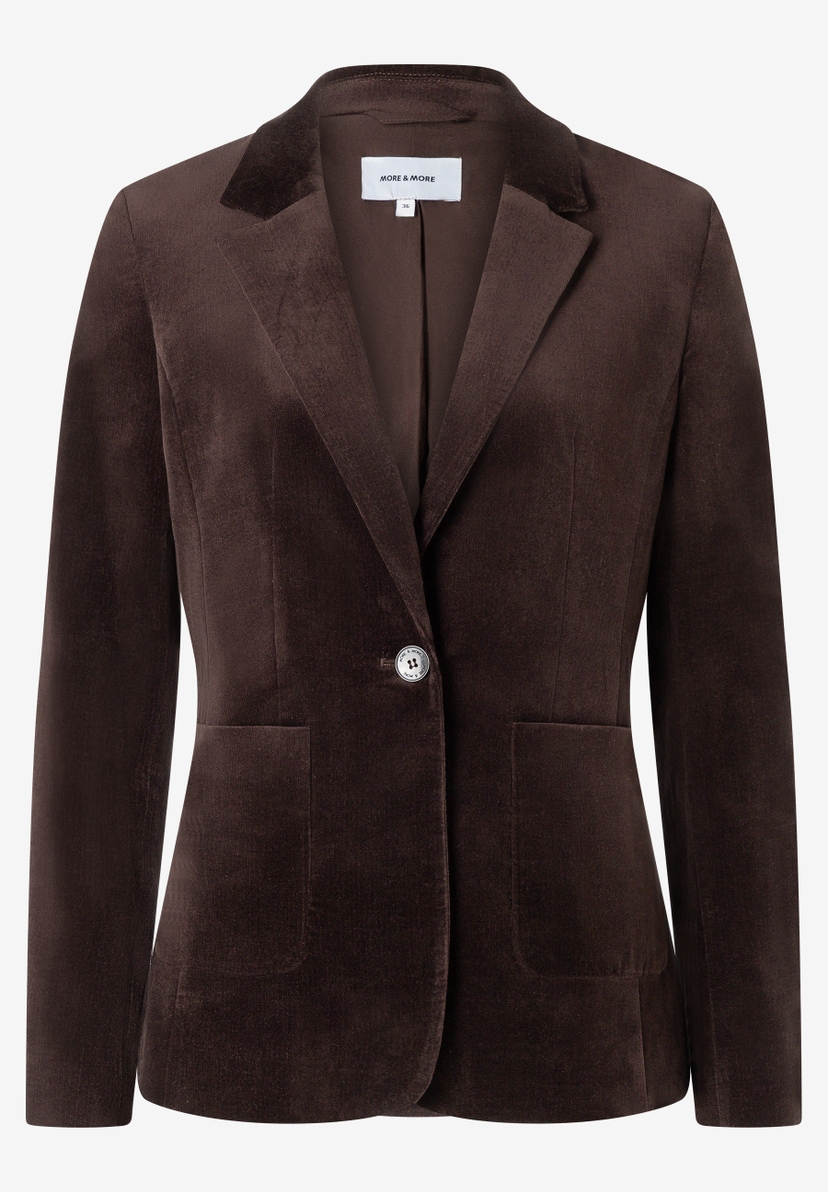 MORE & MORE Blazer in Dunkelbraun mit Samtkragen und einem einzelnen Knopf. Zwei aufgesetzte Taschen. MORE & MORE Blazer in Dunkelbraun mit Samtkragen und einem einzelnen Knopf. Zwei aufgesetzte Taschen.