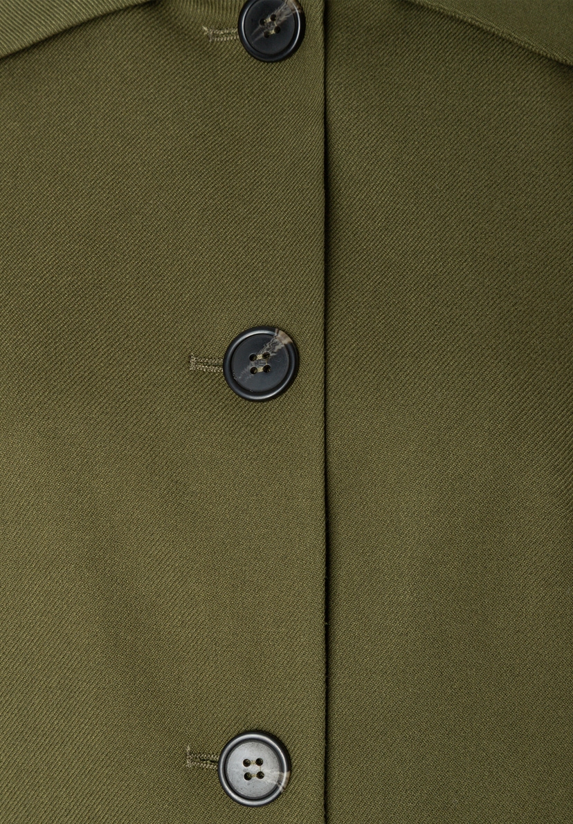MORE & MORE Blazer in Olivgrün mit glänzenden Knopfdetails. MORE & MORE Blazer in Olivgrün mit glänzenden Knopfdetails.