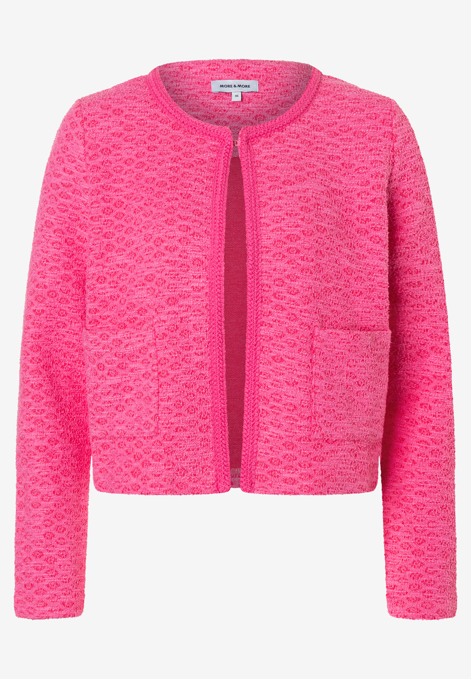 Eine pinke Strickjacke von MORE & MORE mit langen Ärmeln und einer offenen Front.