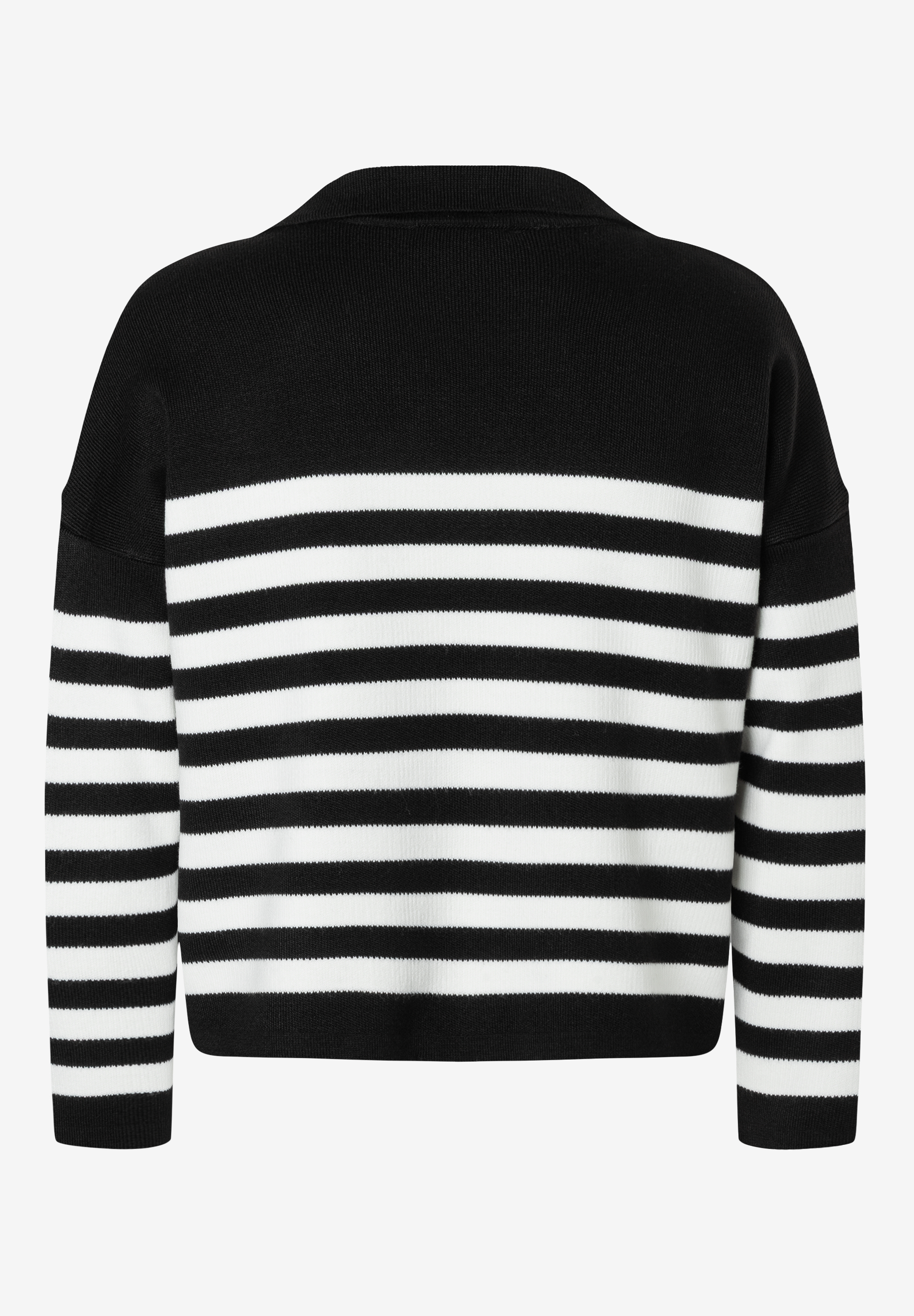 Ein gestreifter MORE & MORE Strickpullover in Schwarz und Weiß. Ein gestreifter MORE & MORE Strickpullover in Schwarz und Weiß.