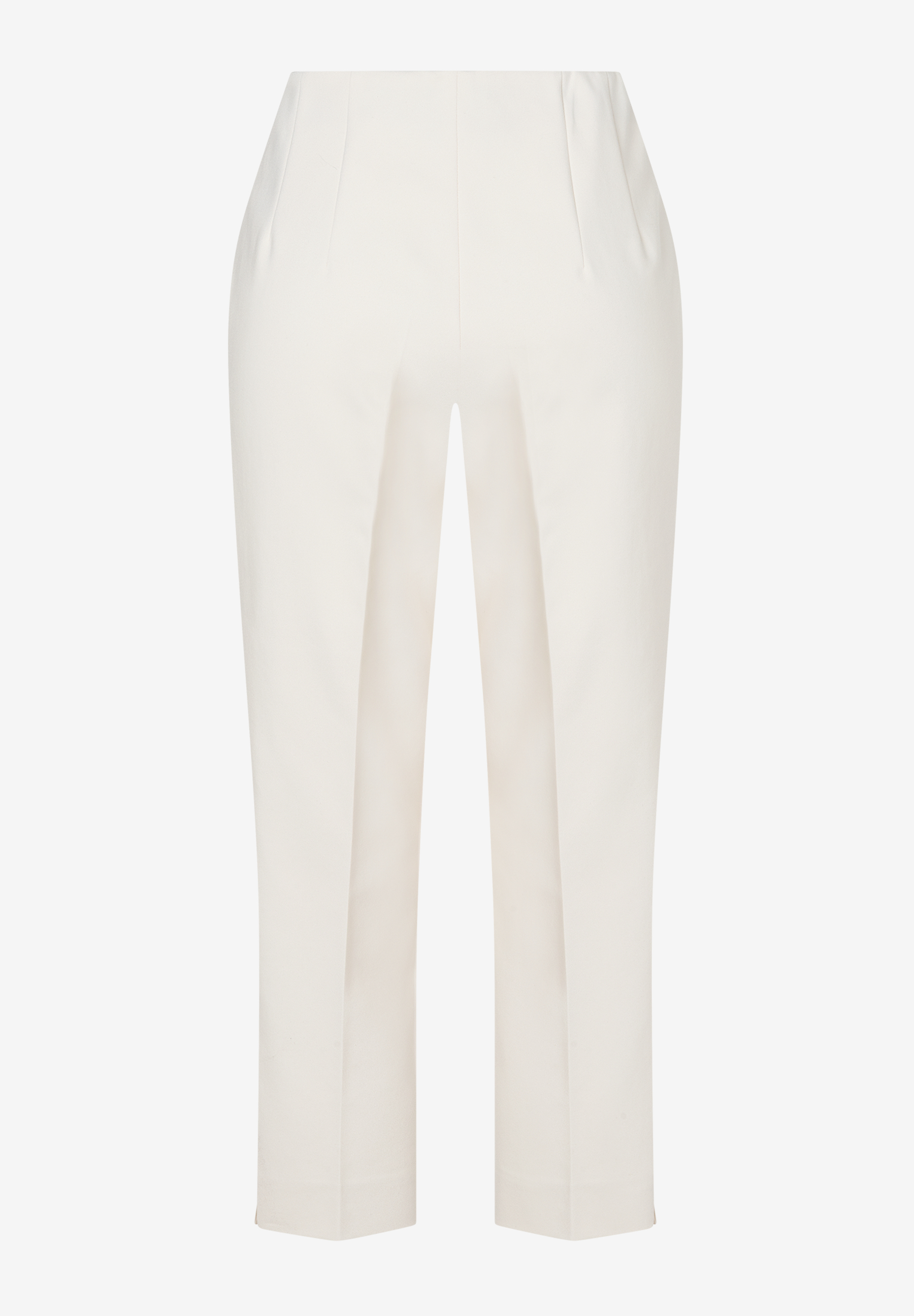 Eine MORE & MORE Stoffhose aus Baumwollmischung in gebrochenem Weiß vor einem weißen Hintergrund. Eine MORE & MORE Stoffhose aus Baumwollmischung in gebrochenem Weiß vor einem weißen Hintergrund.