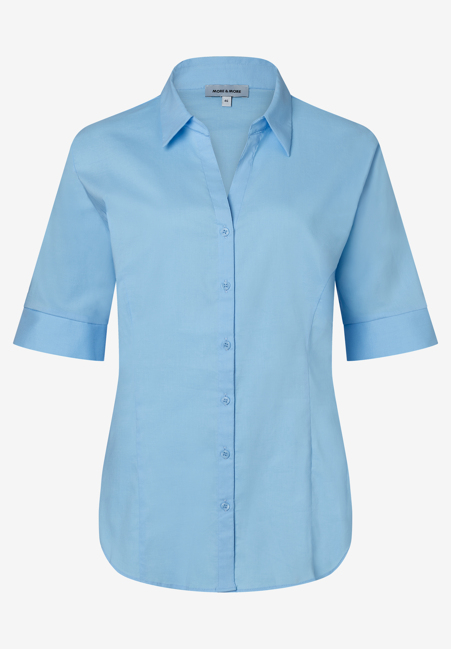 Hellblaue MORE & MORE Bluse mit kurzen Ärmeln und Knopfleiste. Hellblaue MORE & MORE Bluse mit kurzen Ärmeln und Knopfleiste.