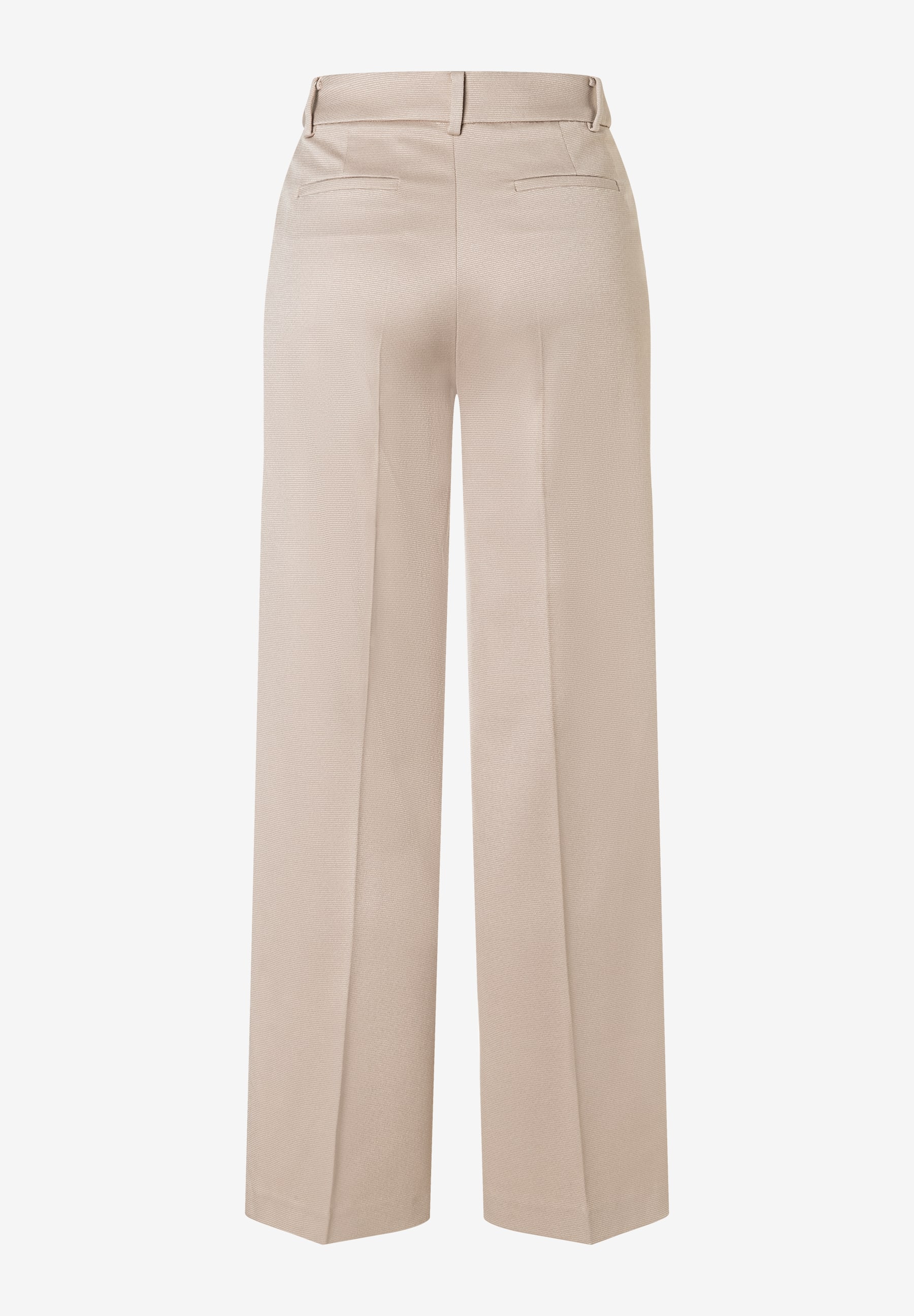 Eine MORE & MORE Hose/Jeans in Beige von hinten, mit Gürtel, geraden Beinen und Bügelfalten. Eine MORE & MORE Hose/Jeans in Beige von hinten, mit Gürtel, geraden Beinen und Bügelfalten.