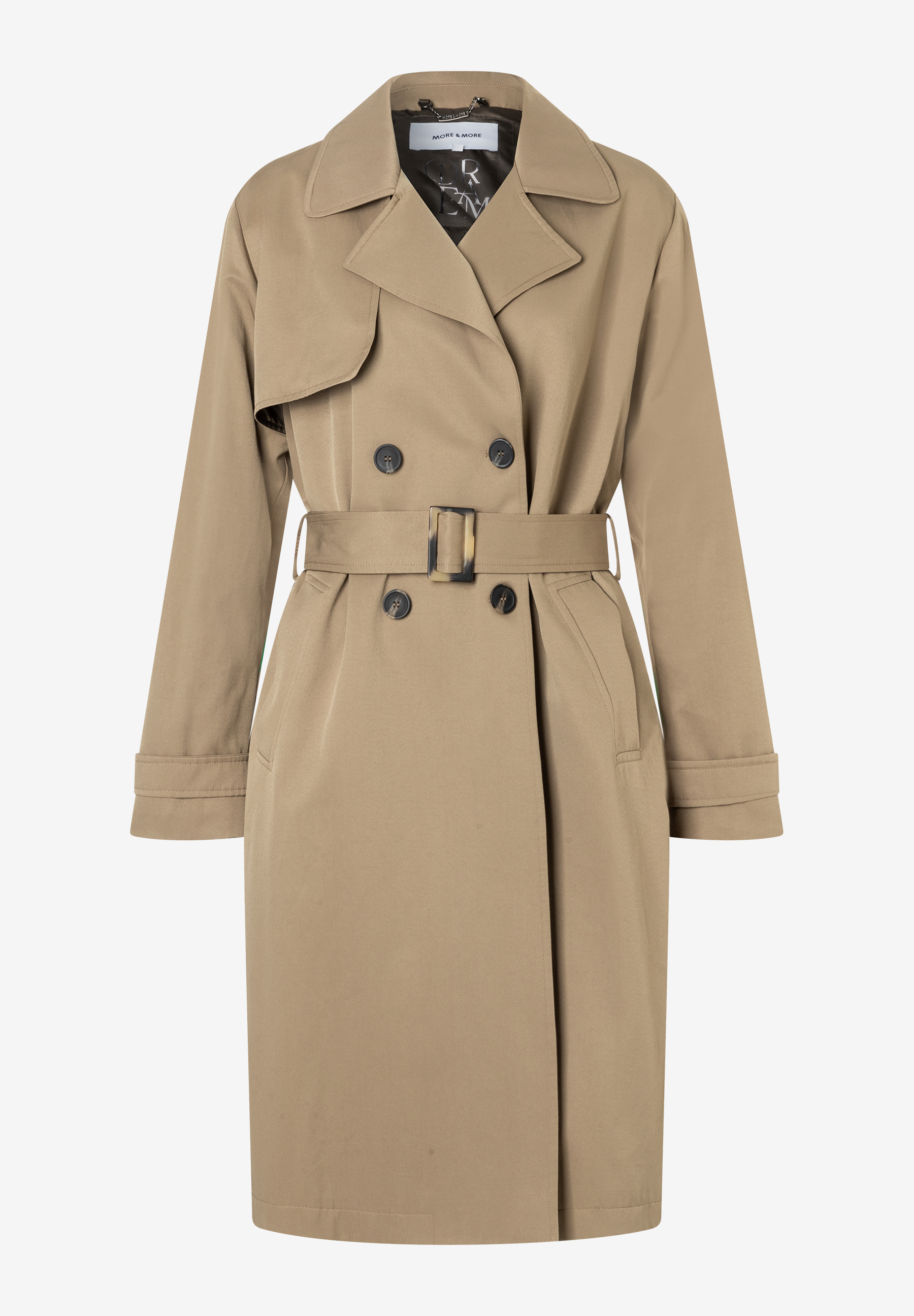 Ein MORE & MORE Trenchcoat in Beige mit Gürtel und doppelreihiger Knopfleiste. Webware aus Baumwollmischung mit Gabardine. Ein MORE & MORE Trenchcoat in Beige mit Gürtel und doppelreihiger Knopfleiste. Webware aus Baumwollmischung mit Gabardine.