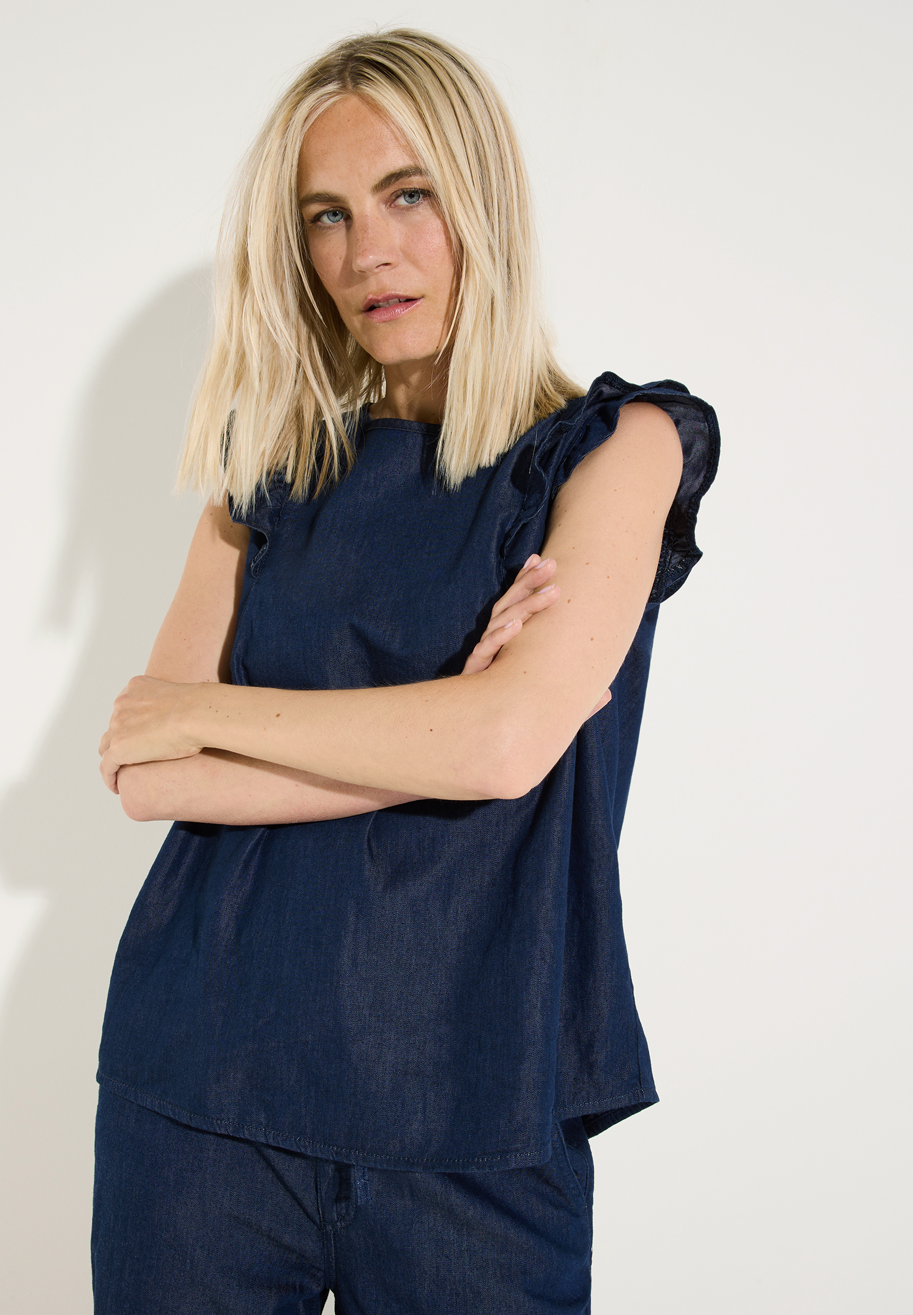 MORE & MORE Damenbluse aus Denim mit Volants, hautfreundlich und angenehm zu tragen