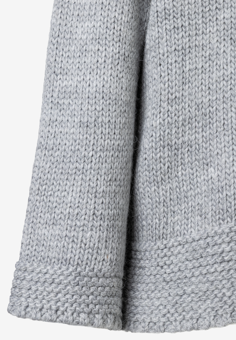 Detailaufnahme von MORE & MORE Strick-Oberteil, das Wärme und Komfort verspricht. Detailaufnahme von MORE & MORE Strick-Oberteil, das Wärme und Komfort verspricht.