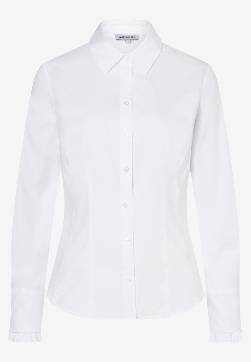 MORE & MORE Damen-Bluse in Weiß mit Rüschen am Ärmelsaum und durchgehender Knopfleiste auf grauem Hintergrund. MORE & MORE Damen-Bluse in Weiß mit Rüschen am Ärmelsaum und durchgehender Knopfleiste auf grauem Hintergrund.