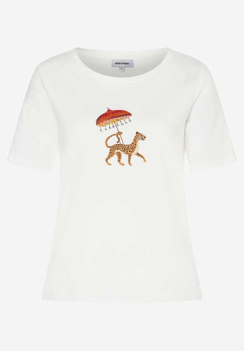 MORE & MORE Damen-T-Shirt aus Jersey, weichem Griff. Weiß mit Geparden-Print und buntem Schirm mit Troddeln. MORE & MORE Damen-T-Shirt aus Jersey, weichem Griff. Weiß mit Geparden-Print und buntem Schirm mit Troddeln.
