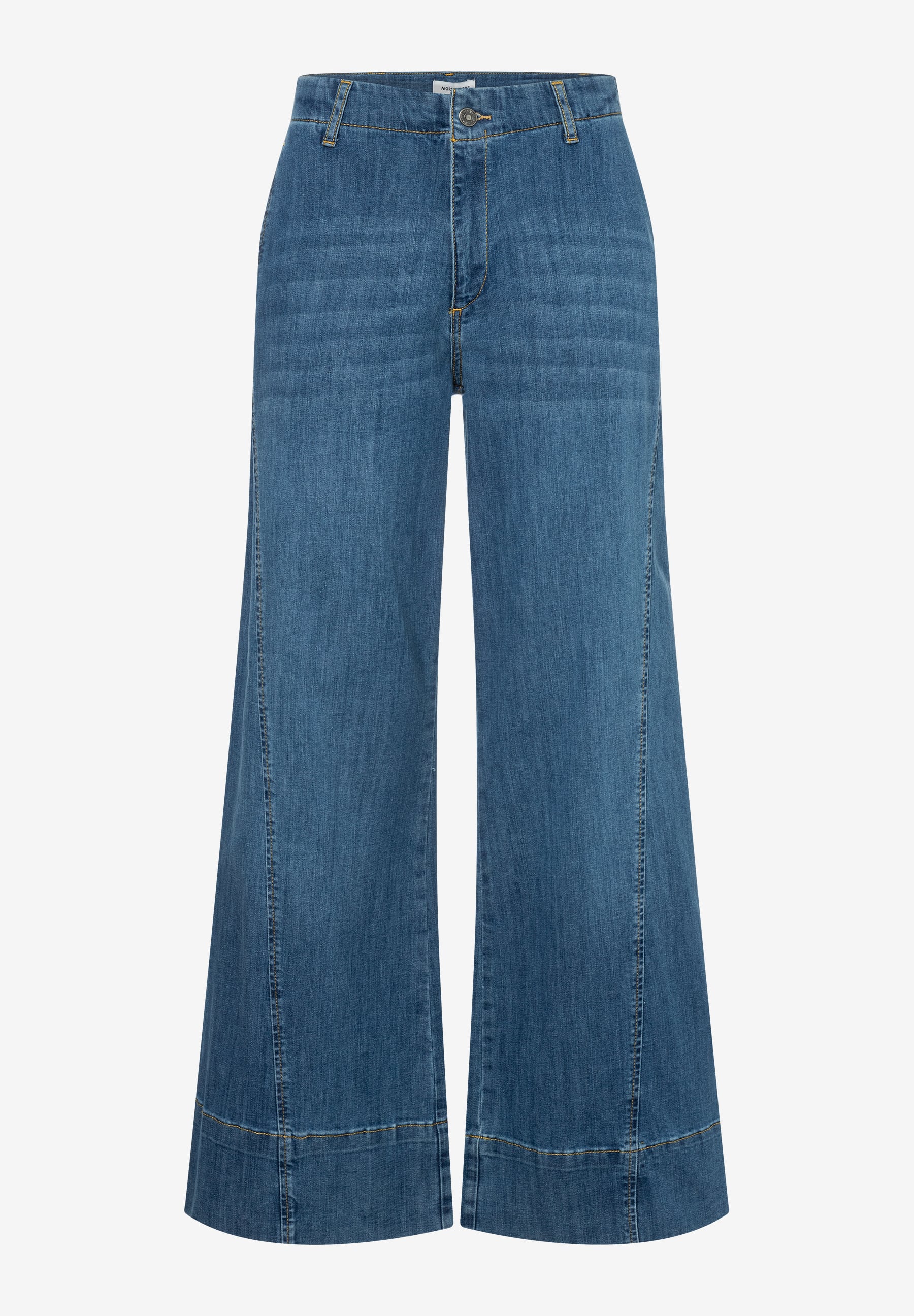 MORE & MORE Damen Jeanshose aus blauem Denim mit weitem Bein und gelben Nähten, vorn mit Knopf und Reißverschluss. MORE & MORE Damen Jeanshose aus blauem Denim mit weitem Bein und gelben Nähten, vorn mit Knopf und Reißverschluss.