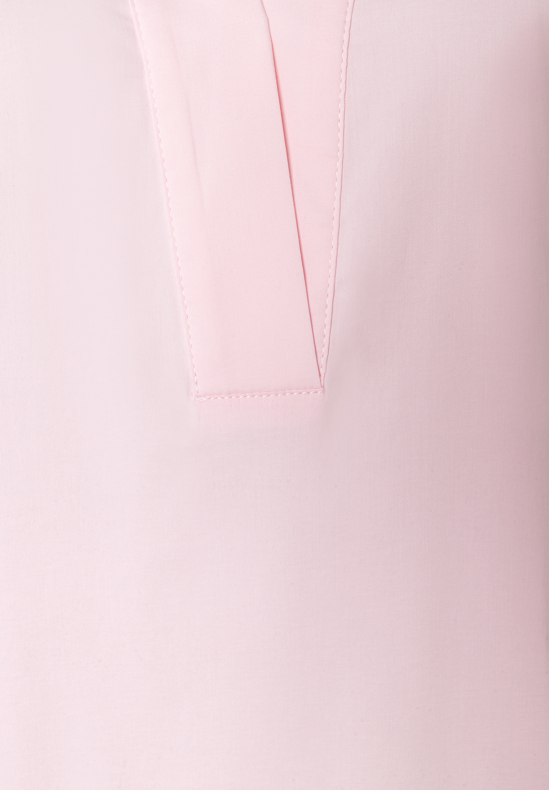 MORE & MORE Popeline Bluse in Zartrosa, detailreich mit Kragenansatz und Ziernähten. Beschichtet & hautfreundlich. MORE & MORE Popeline Bluse in Zartrosa, detailreich mit Kragenansatz und Ziernähten. Beschichtet & hautfreundlich.
