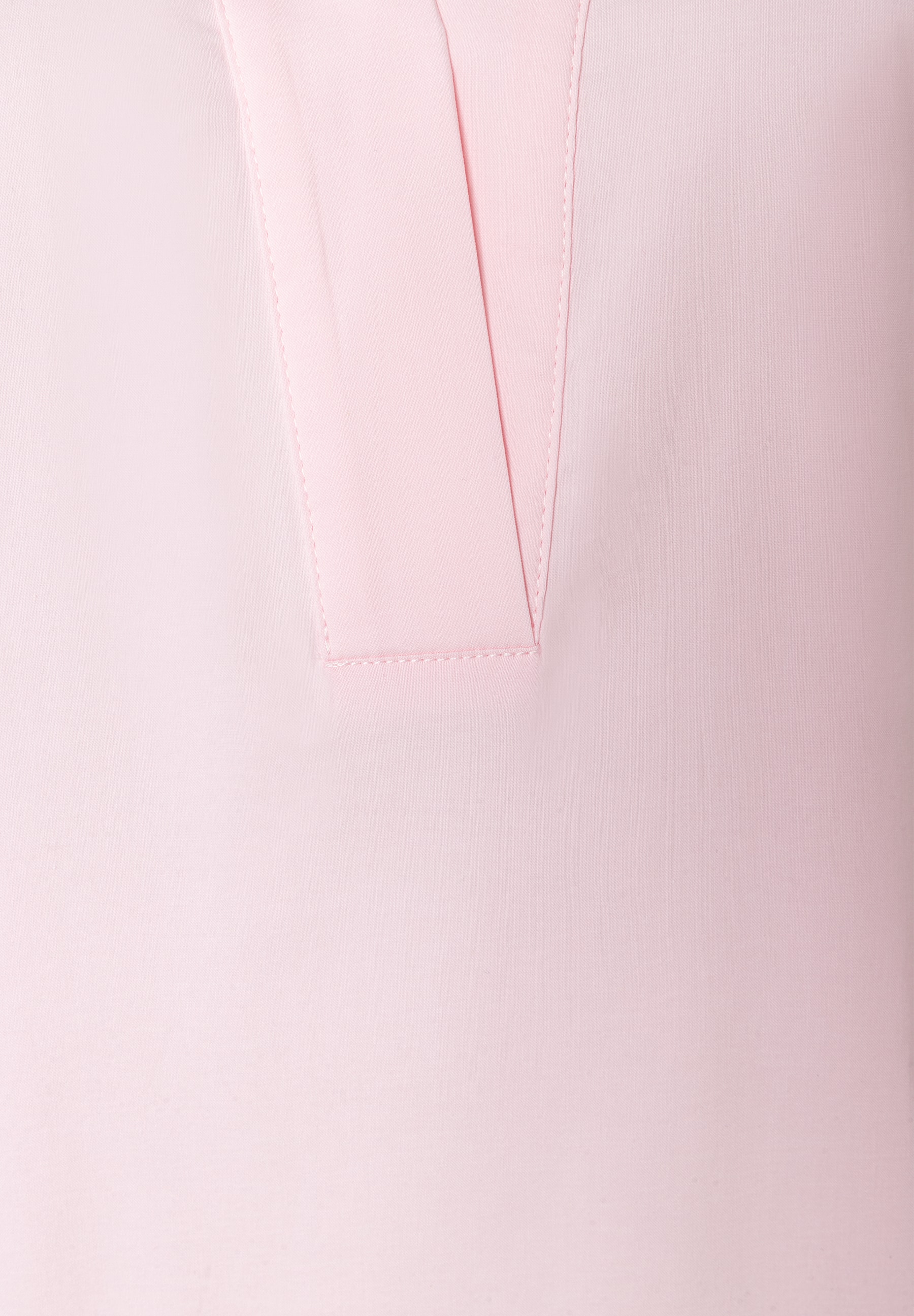 MORE & MORE Popeline Bluse in Zartrosa, detailreich mit Kragenansatz und Ziernähten. Beschichtet & hautfreundlich. MORE & MORE Popeline Bluse in Zartrosa, detailreich mit Kragenansatz und Ziernähten. Beschichtet & hautfreundlich.