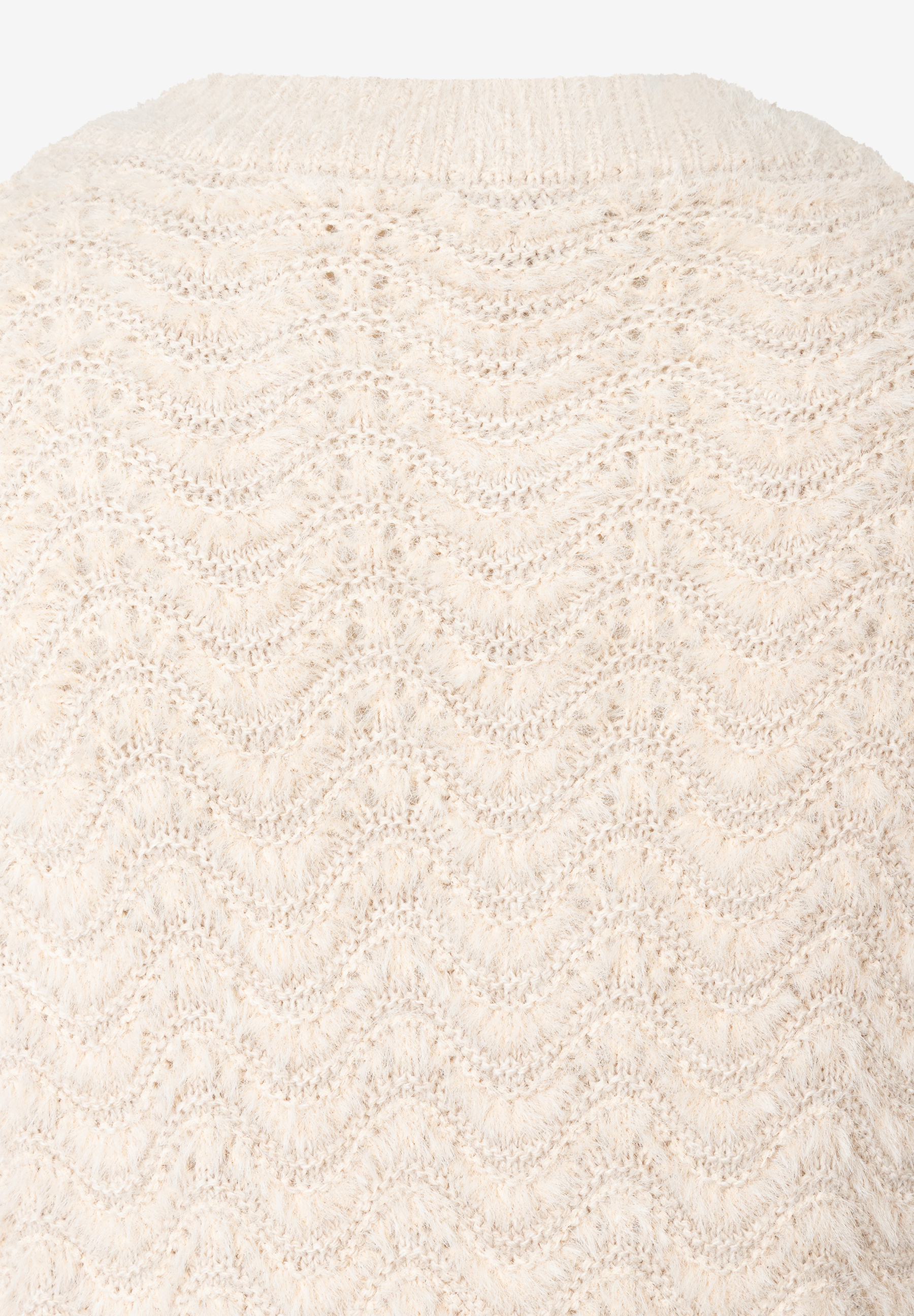 Detailaufnahme eines MORE & MORE Oberteils mit Strukturstrick und angenehmem Tragekomfort. Detailaufnahme eines MORE & MORE Oberteils mit Strukturstrick und angenehmem Tragekomfort.