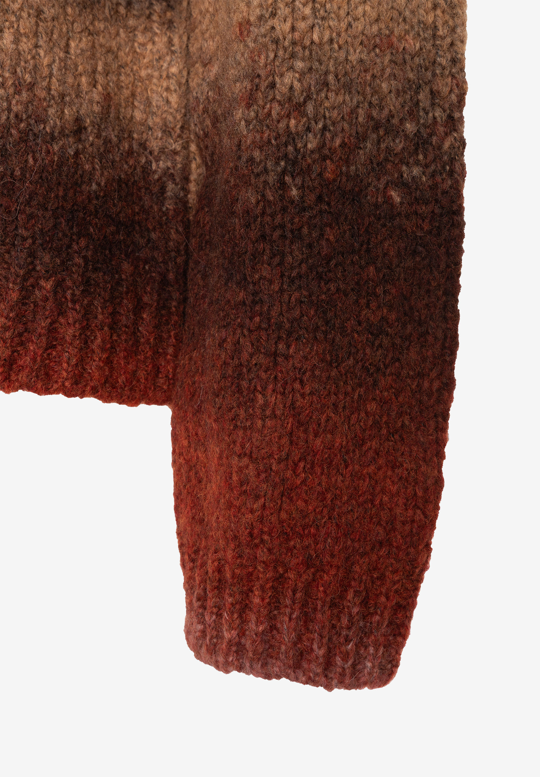 MORE & MORE Pullover mit Ombré-Effekt, von hellem Braun zu Rostrot verlaufend. Grob gestricktes, flauschiges Detail. MORE & MORE Pullover mit Ombré-Effekt, von hellem Braun zu Rostrot verlaufend. Grob gestricktes, flauschiges Detail.