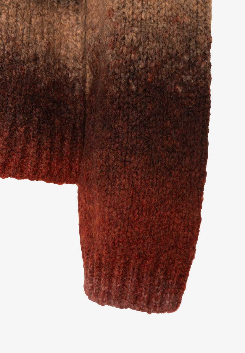MORE & MORE Pullover mit Ombré-Effekt, von hellem Braun zu Rostrot verlaufend. Grob gestricktes, flauschiges Detail. MORE & MORE Pullover mit Ombré-Effekt, von hellem Braun zu Rostrot verlaufend. Grob gestricktes, flauschiges Detail.