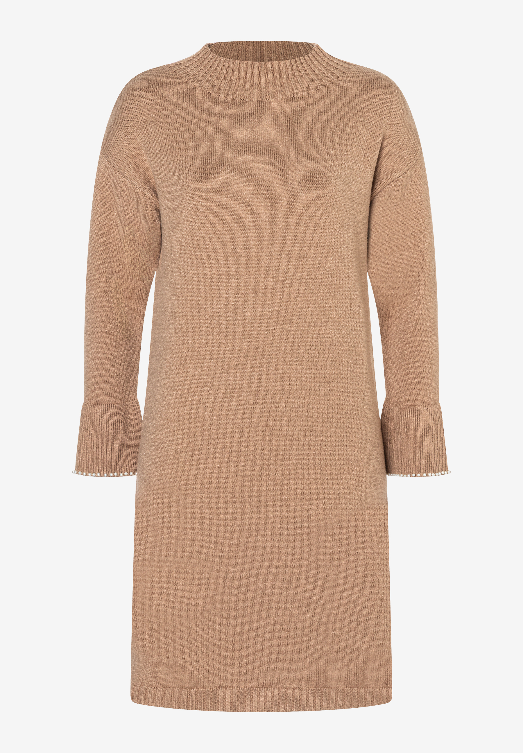 Ein beiges MORE & MORE Strickkleid mit Rollkragen und langen Ärmeln, deren Enden mit Perlen verziert sind. Ein beiges MORE & MORE Strickkleid mit Rollkragen und langen Ärmeln, deren Enden mit Perlen verziert sind.