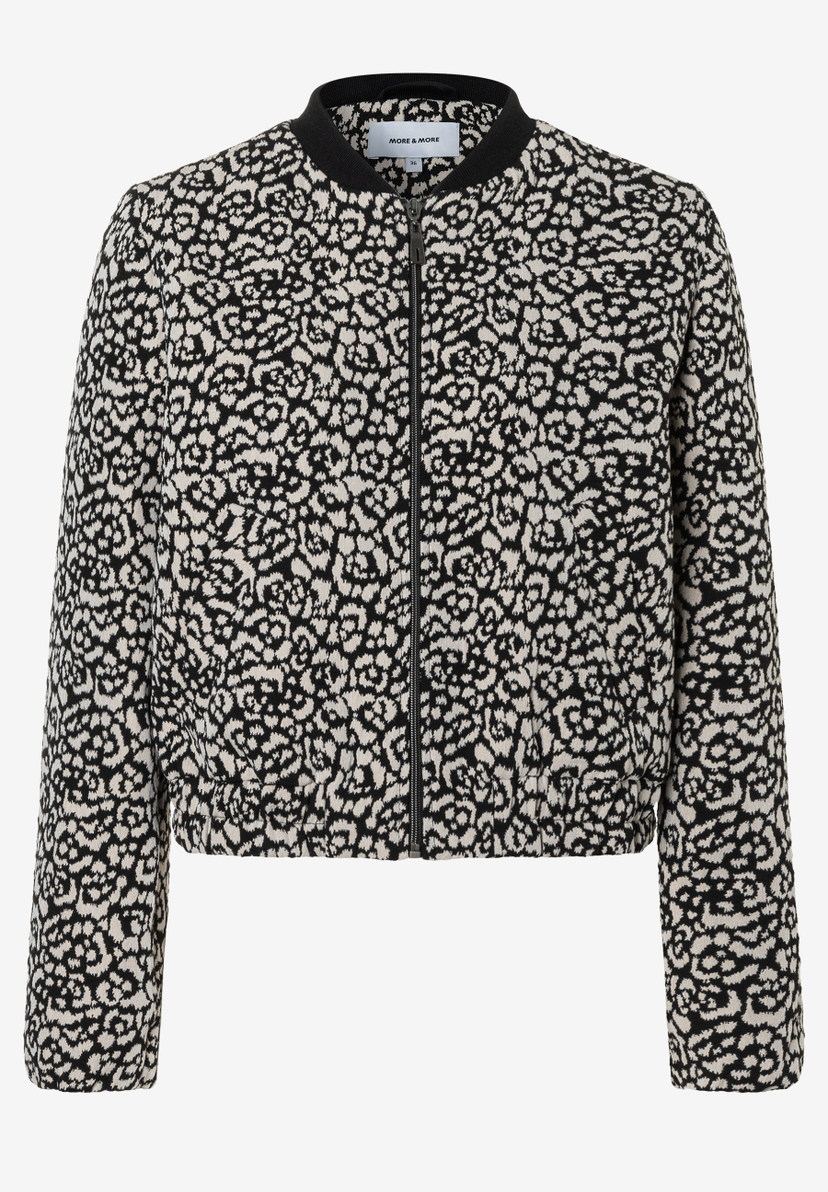 MORE & MORE Kurz-Blazer mit Reißverschluss, Animal-Print und bequemen Rippstrickbündchen. MORE & MORE Kurz-Blazer mit Reißverschluss, Animal-Print und bequemen Rippstrickbündchen.