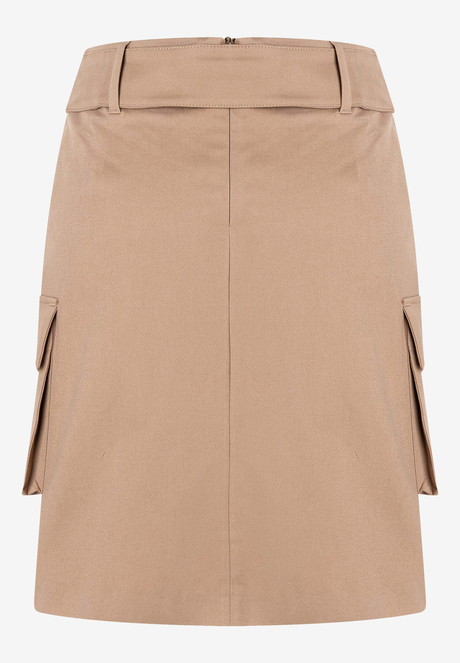 Beige, kurze MORE & MORE Hose aus formstabiler, elastischer Baumwollmischung mit zwei aufgesetzten Taschen. Beige, kurze MORE & MORE Hose aus formstabiler, elastischer Baumwollmischung mit zwei aufgesetzten Taschen.