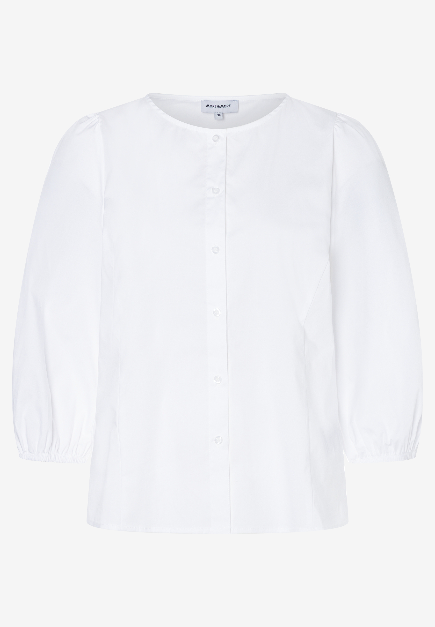 MORE & MORE weiße Bluse mit Rundhalsausschnitt und Knopfleiste. Locker geschnittene 3/4-Ärmel mit Raffungen an den Schultern und Manschetten. MORE & MORE weiße Bluse mit Rundhalsausschnitt und Knopfleiste. Locker geschnittene 3/4-Ärmel mit Raffungen an den Schultern und Manschetten.