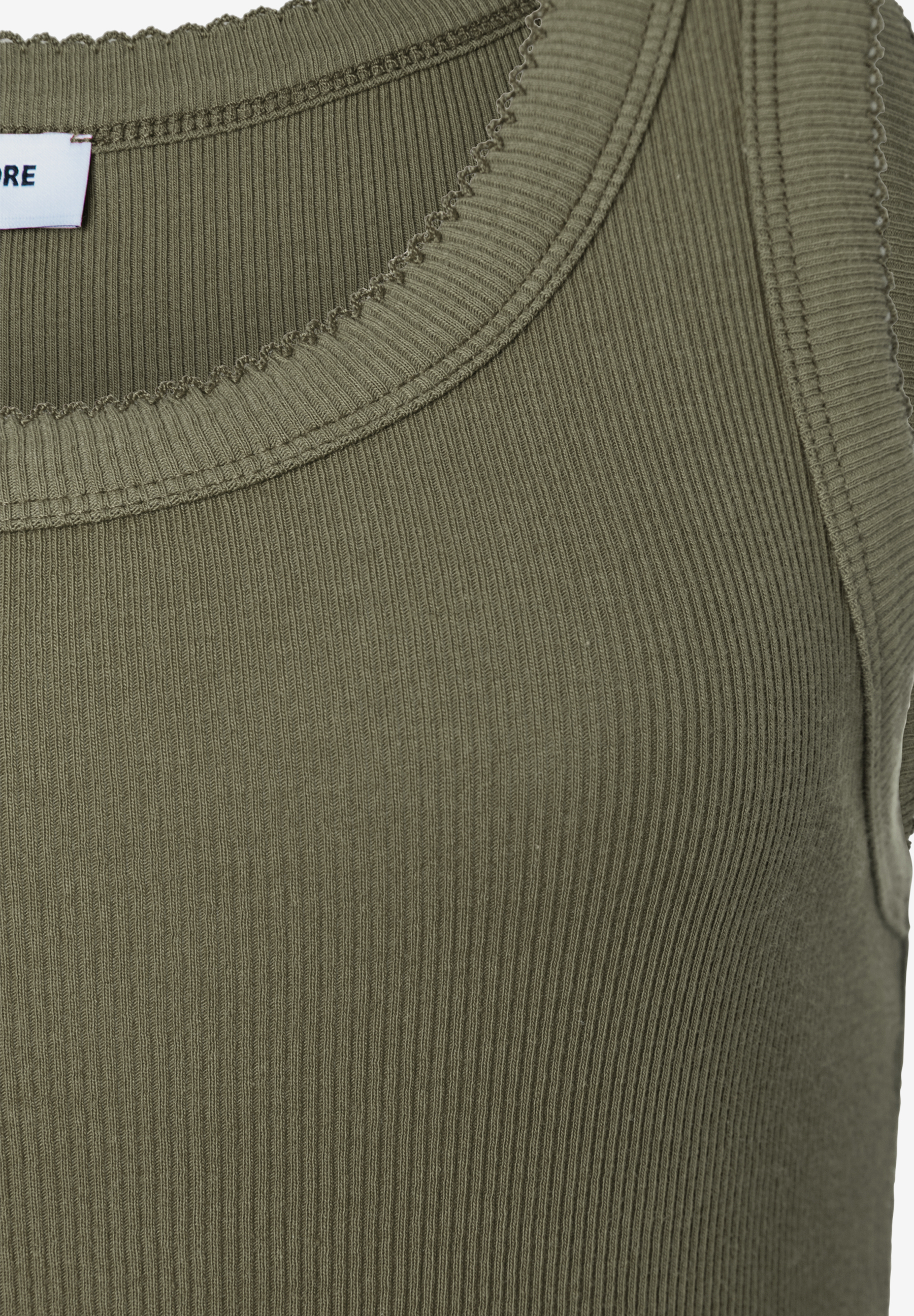 MORE & MORE geripptes Tanktop in Olivgrün, elastisch & hautfreundlich, mit label im Ausschnitt, angenehmer Tragekomfort MORE & MORE geripptes Tanktop in Olivgrün, elastisch & hautfreundlich, mit label im Ausschnitt, angenehmer Tragekomfort