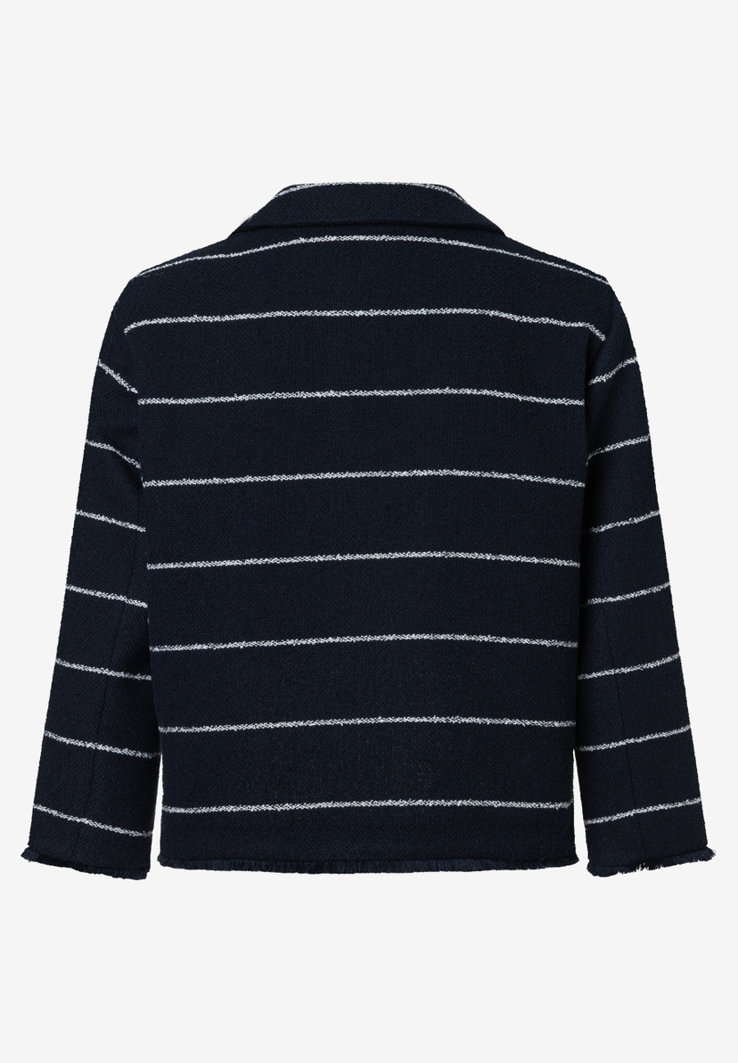 Ein Bouclé-Blazer von MORE & MORE mit weißen Streifen auf dunklem Grund. Ein Bouclé-Blazer von MORE & MORE mit weißen Streifen auf dunklem Grund.