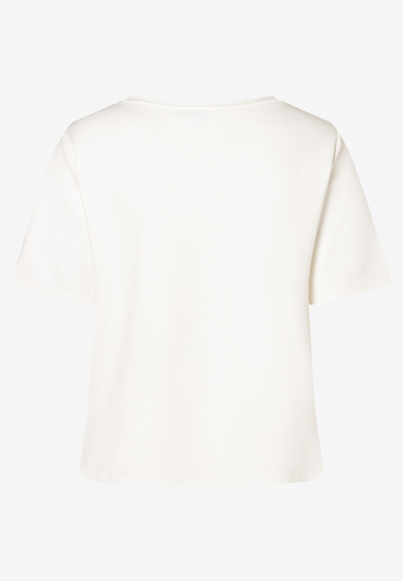 Ein weißes Jersey-Oberteil von MORE & MORE mit kurzen Ärmeln. Ein weißes Jersey-Oberteil von MORE & MORE mit kurzen Ärmeln.