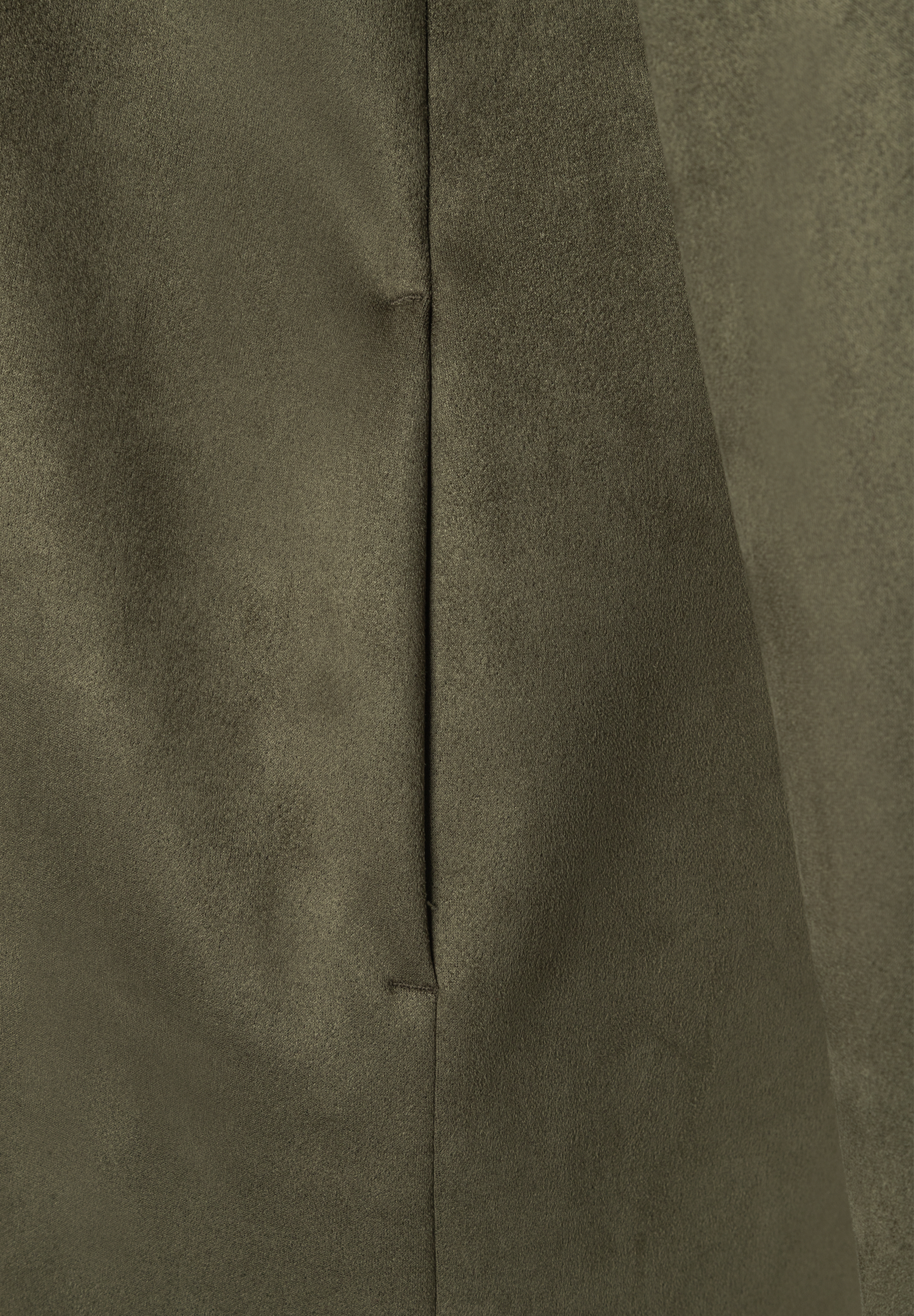 Nahaufnahme eines MORE & MORE Oberteils aus Kunstleder mit angenehmem Tragekomfort. Nahaufnahme eines MORE & MORE Oberteils aus Kunstleder mit angenehmem Tragekomfort.