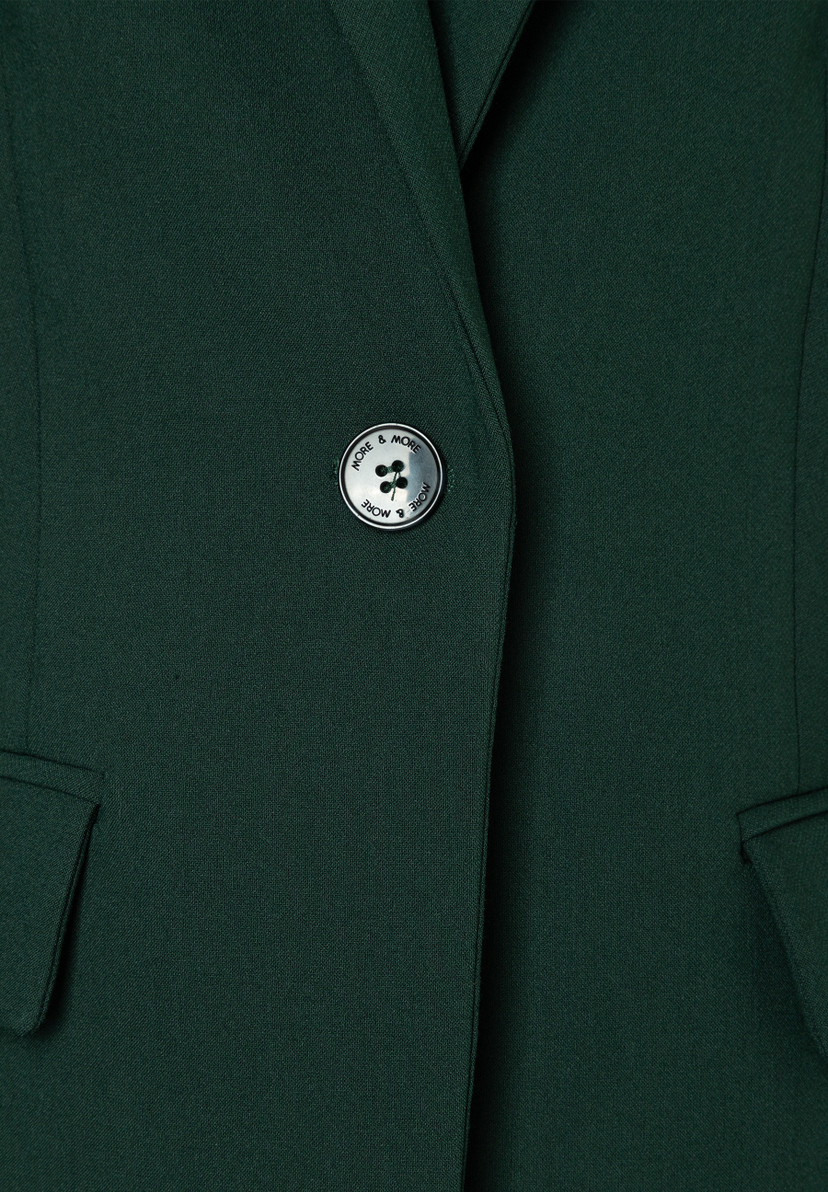 MORE & MORE dunkelgrüner Blazer mit silbernem Knopf. Details: Leistentaschen vorne.