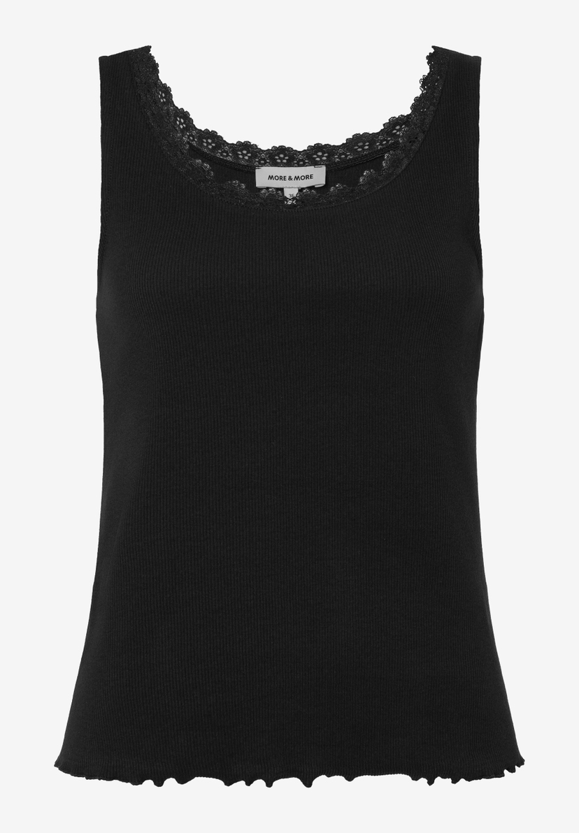 Ein geripptes, ärmelloses MORE & MORE Top in Schwarz mit zarter Spitze am Ausschnitt. Ein geripptes, ärmelloses MORE & MORE Top in Schwarz mit zarter Spitze am Ausschnitt.