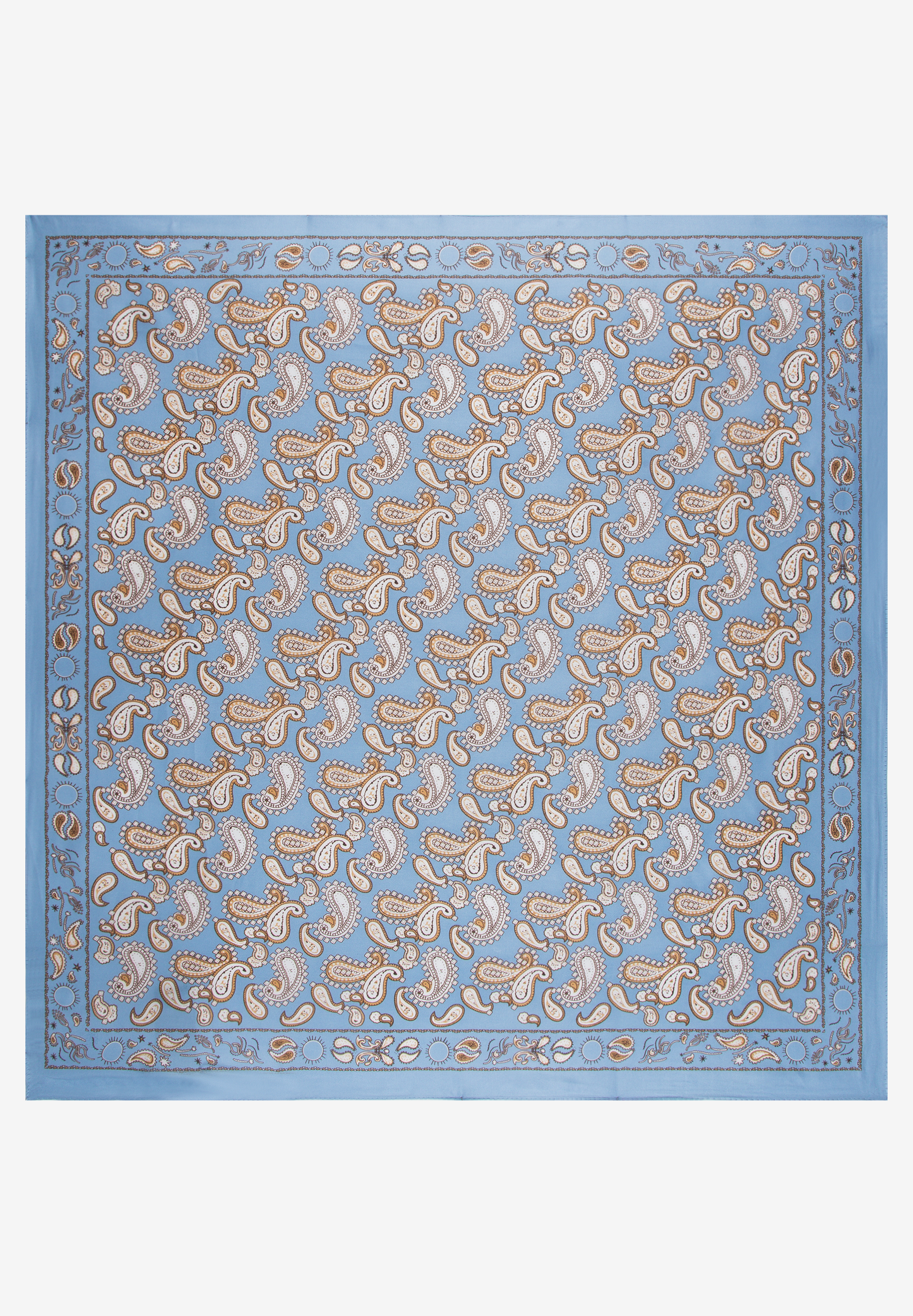 MORE & MORE Accessoire: Ein quadratisches, hellblaues Halstuch mit Paisley-Muster in Cremeweiß, Gold und Braun.