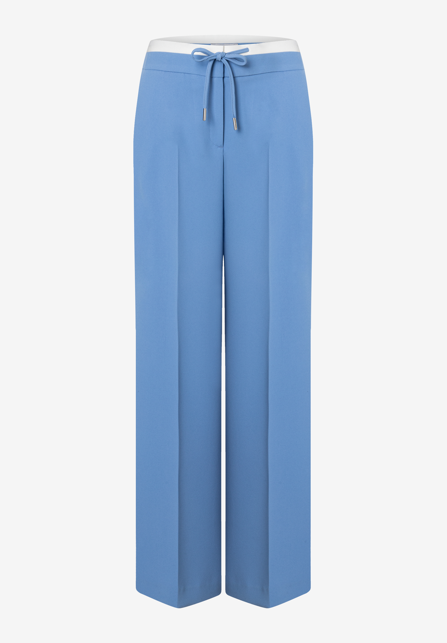 Eine hellblaue MORE & MORE Hose mit weitem Bein und weißem Bund. Eine hellblaue MORE & MORE Hose mit weitem Bein und weißem Bund.