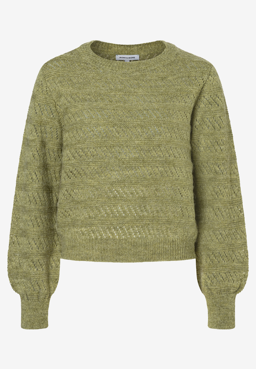 Ein MORE & MORE Strukturstrick-Pullover in Olivgrün mit angenehmem Tragekomfort und weichem Griff. Ein MORE & MORE Strukturstrick-Pullover in Olivgrün mit angenehmem Tragekomfort und weichem Griff.